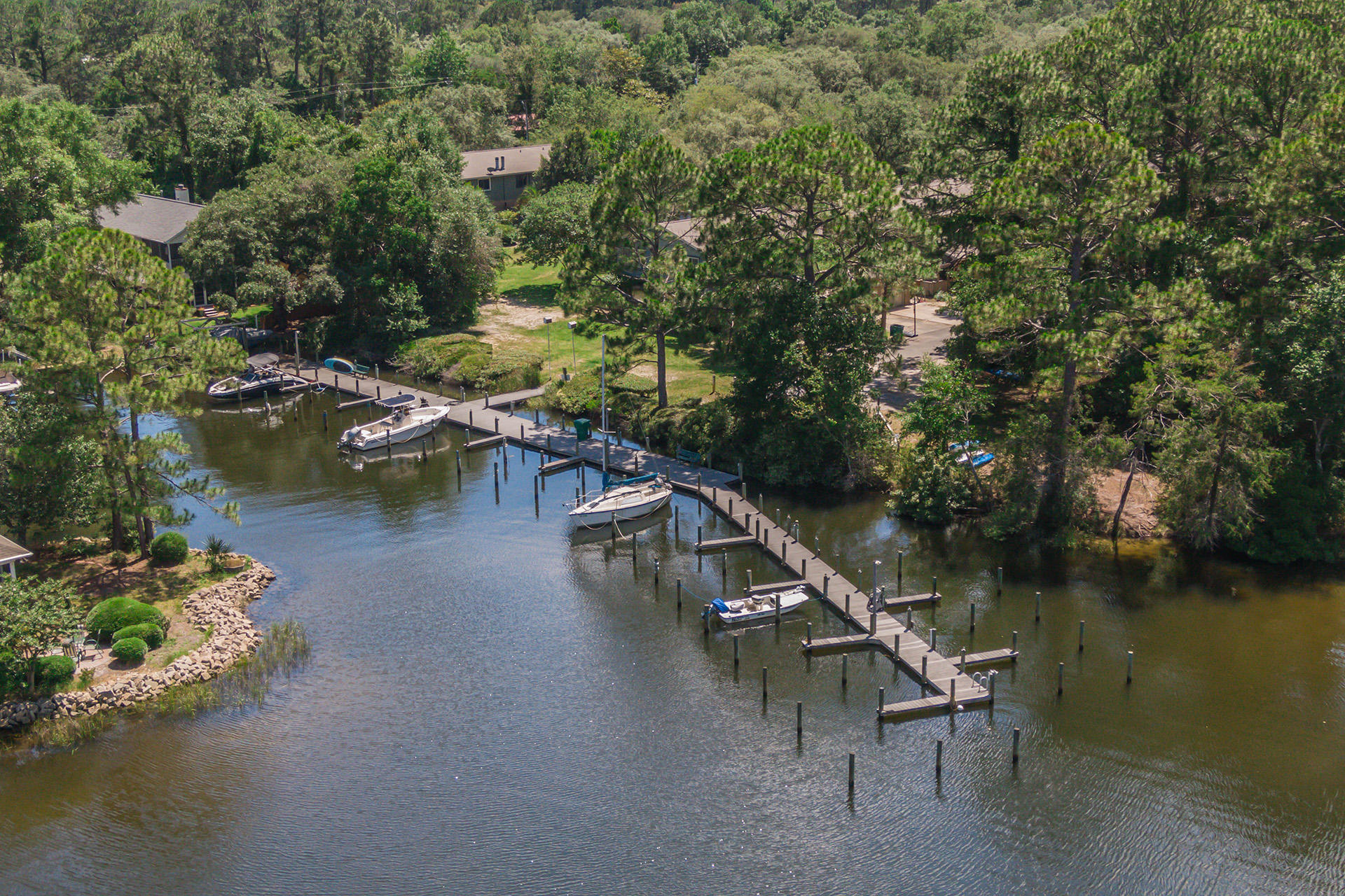 ROCKY BAYOU T/H - Residential