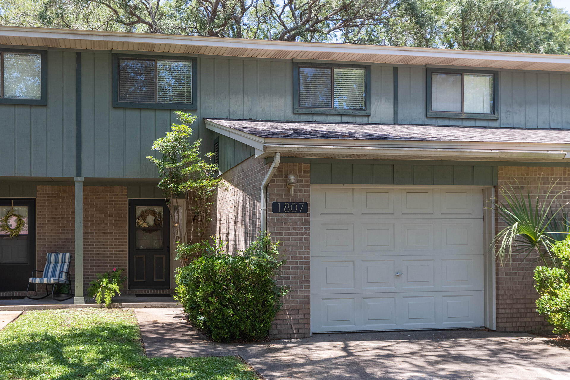 ROCKY BAYOU T/H - Residential