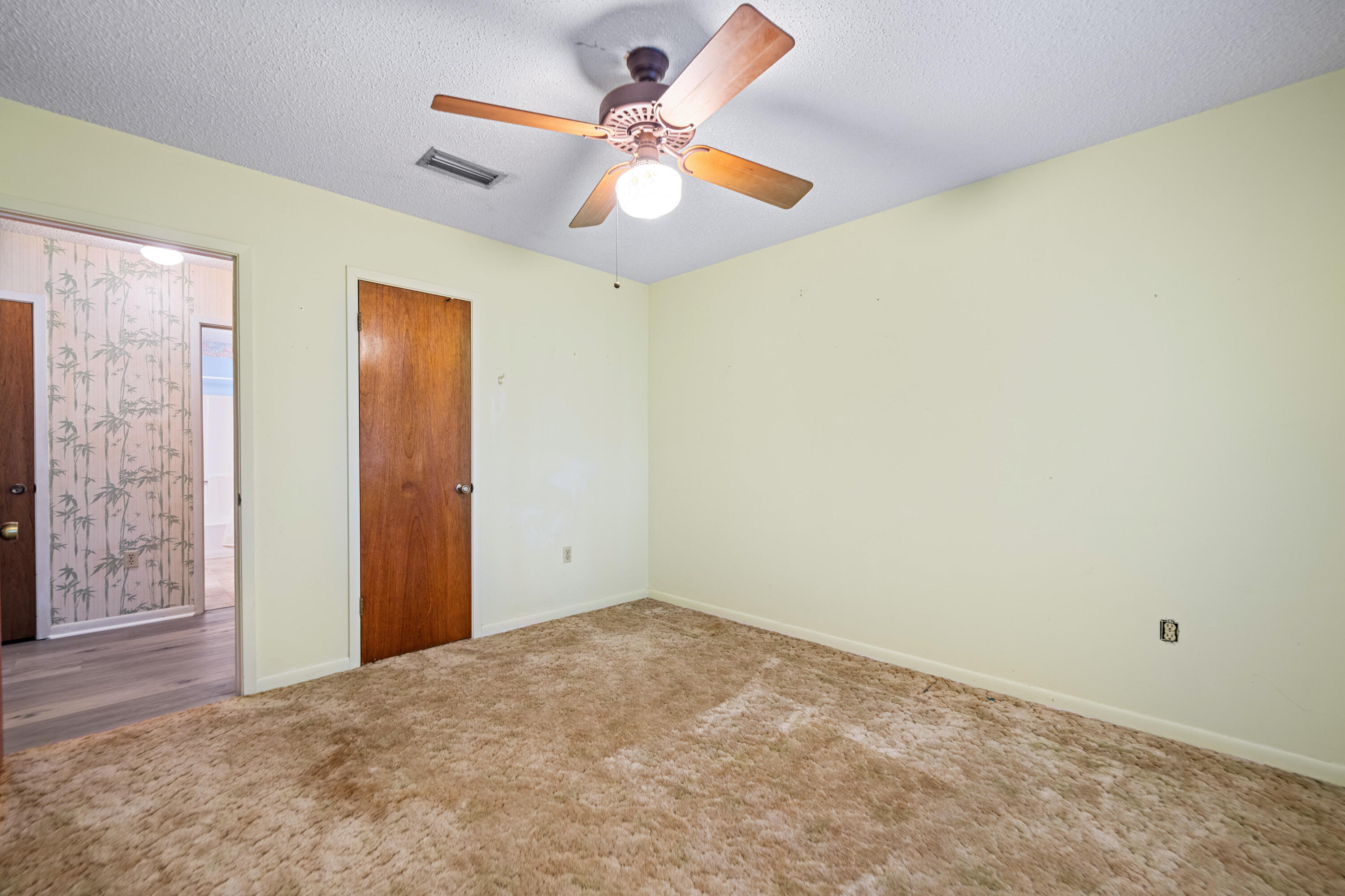 BAY GROVE - Residential