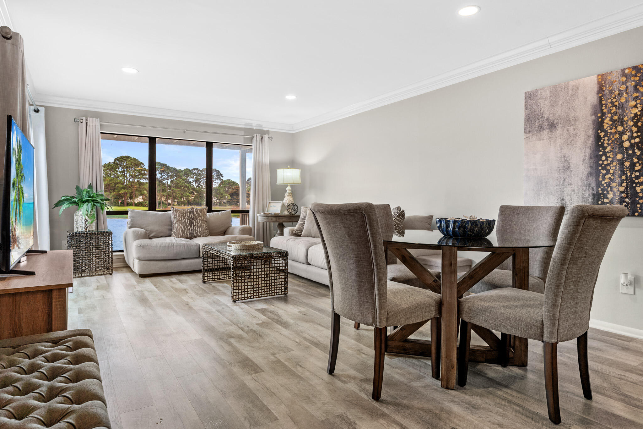 HARBOUR POINT CONDO - Residential