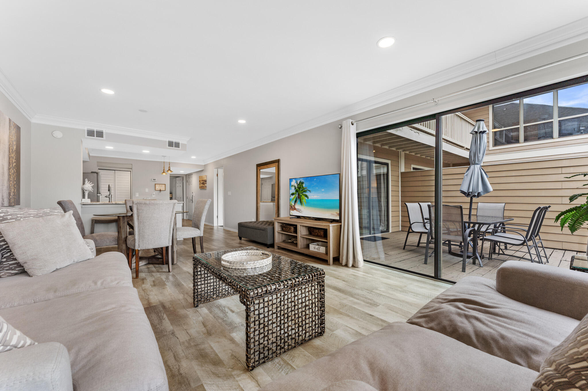 HARBOUR POINT CONDO - Residential