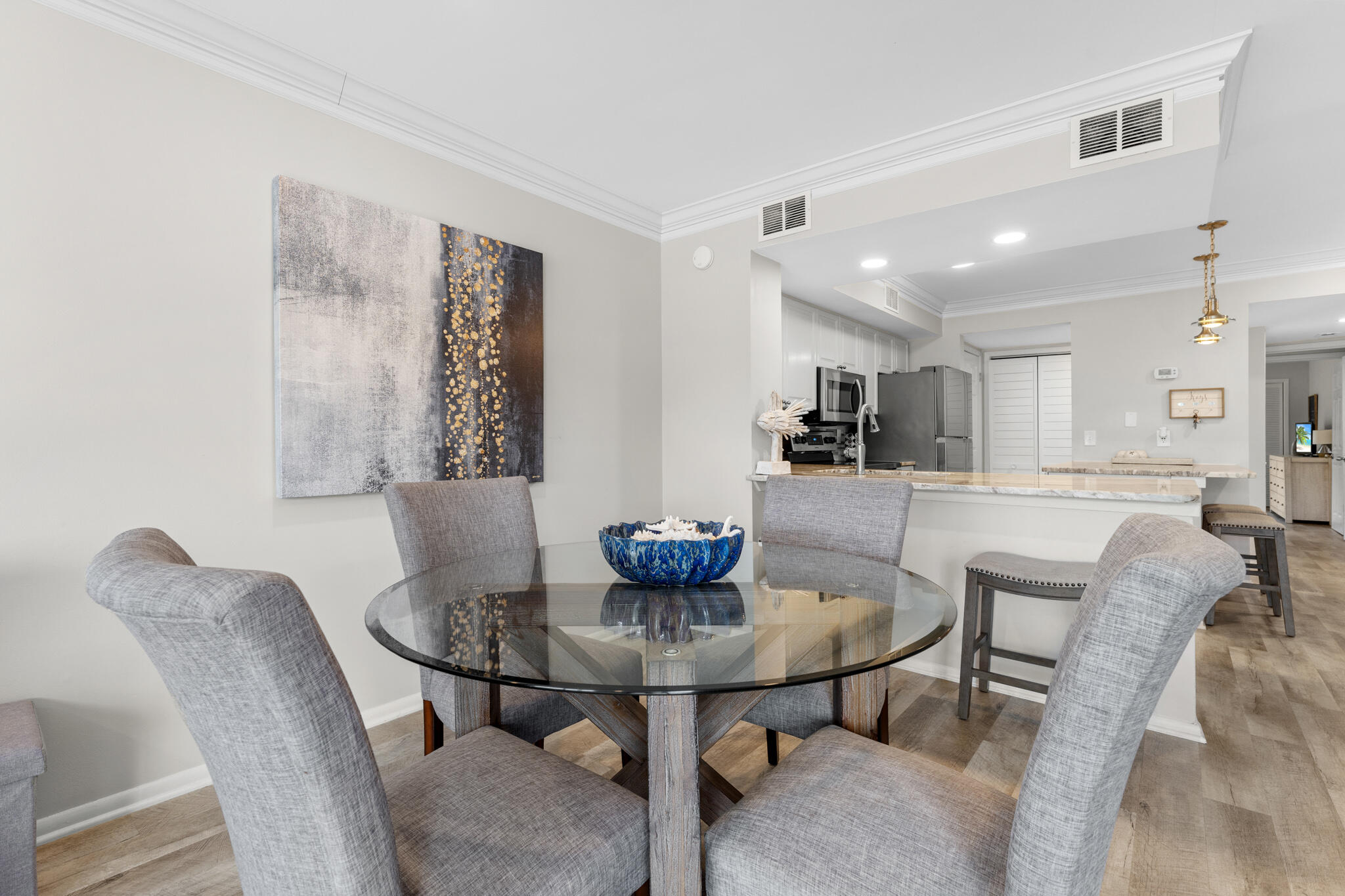 HARBOUR POINT CONDO - Residential