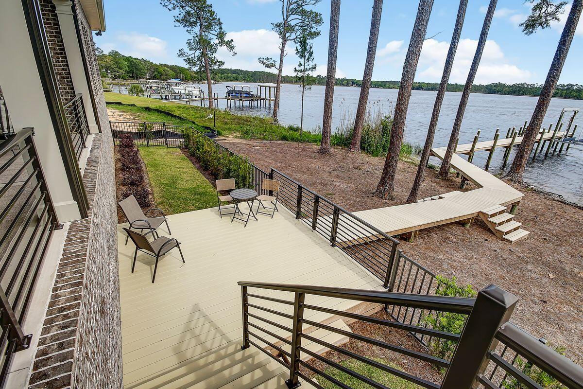 WATER'S EDGE - Residential