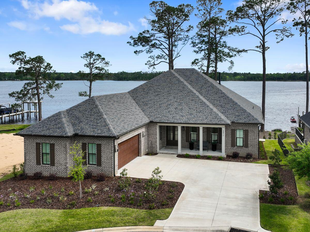 WATER'S EDGE - Residential