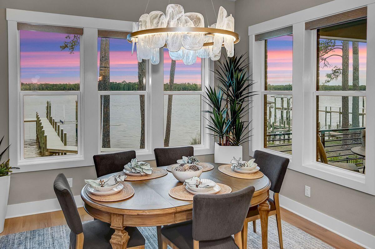 WATER'S EDGE - Residential