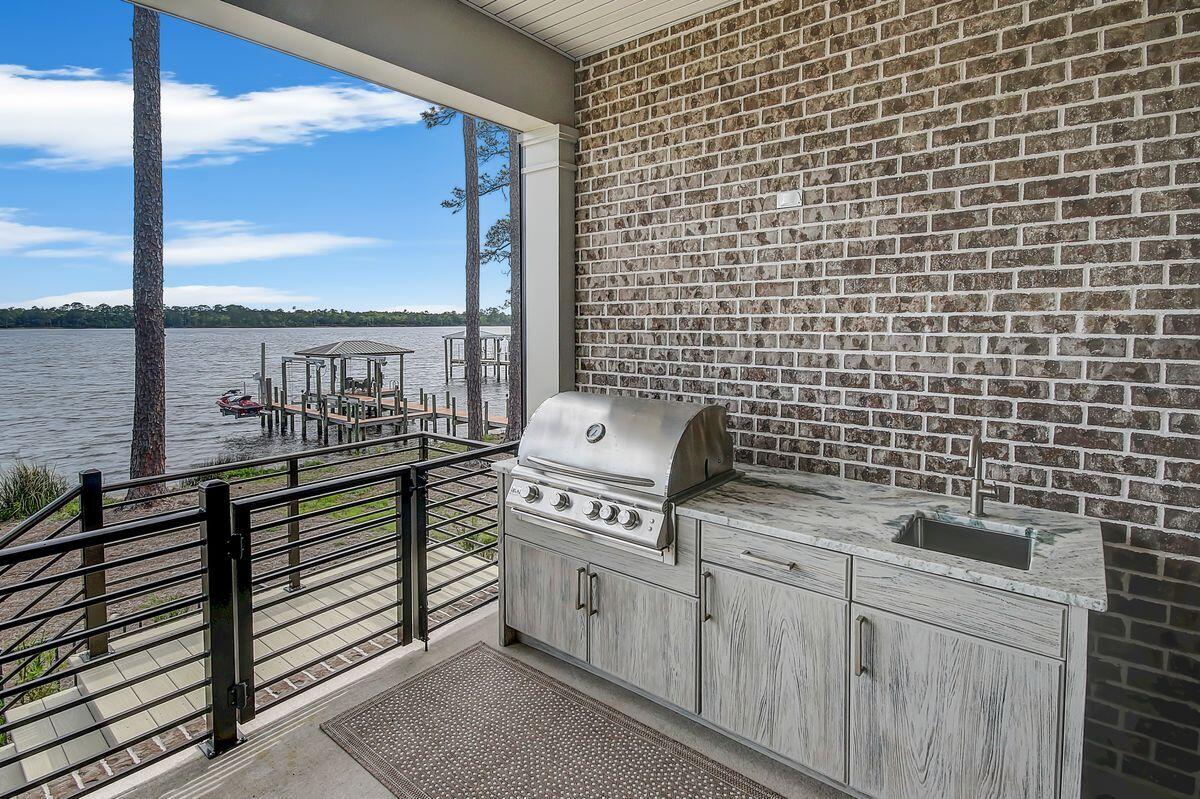 WATER'S EDGE - Residential