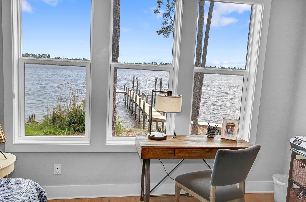 WATER'S EDGE - Residential