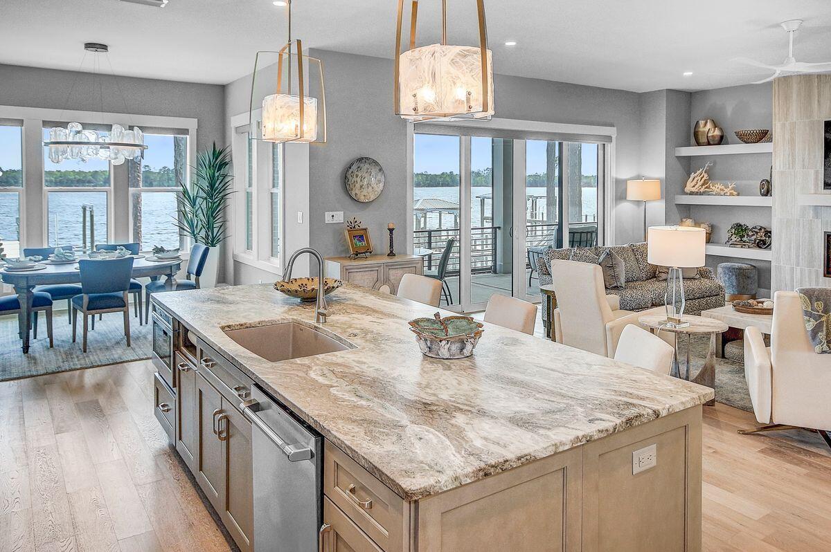 WATER'S EDGE - Residential