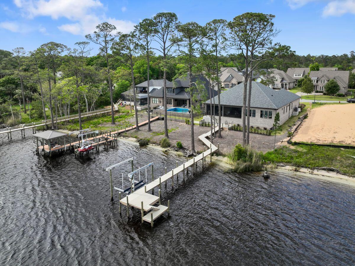 WATER'S EDGE - Residential