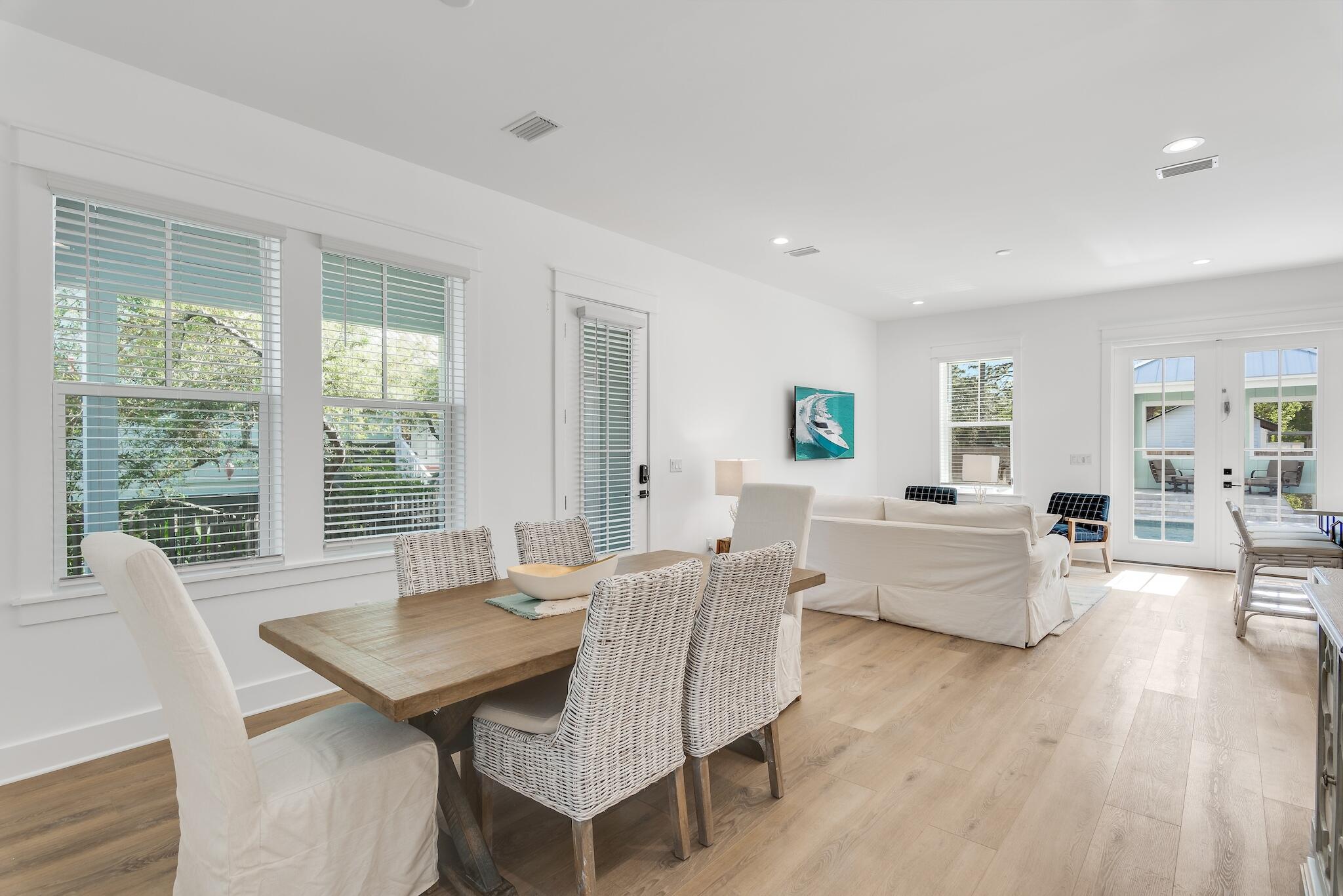 GULF SHORE MANOR - Residential