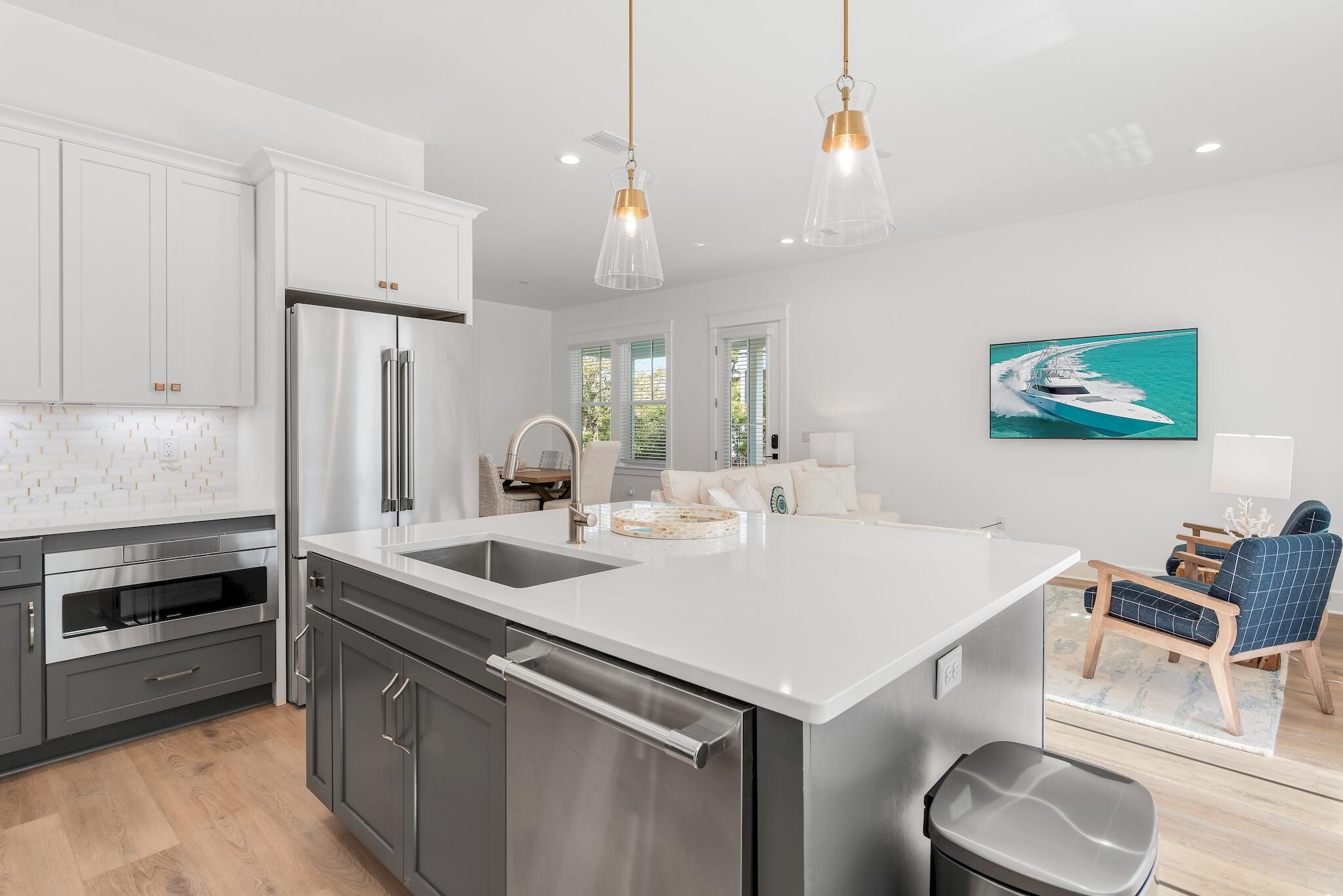 GULF SHORE MANOR - Residential