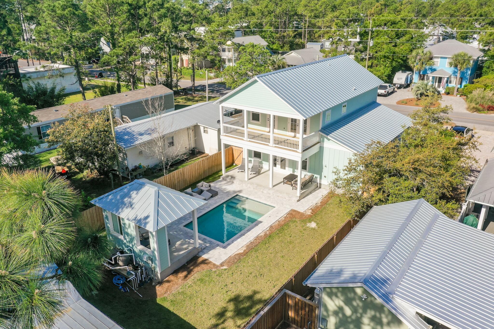GULF SHORE MANOR - Residential