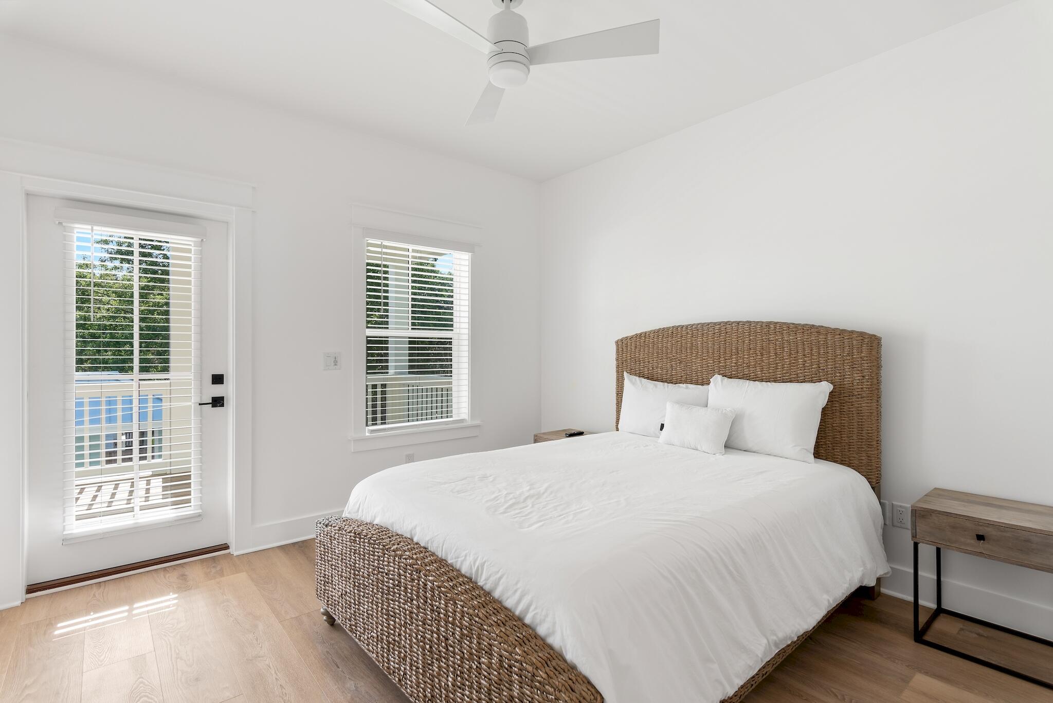 GULF SHORE MANOR - Residential