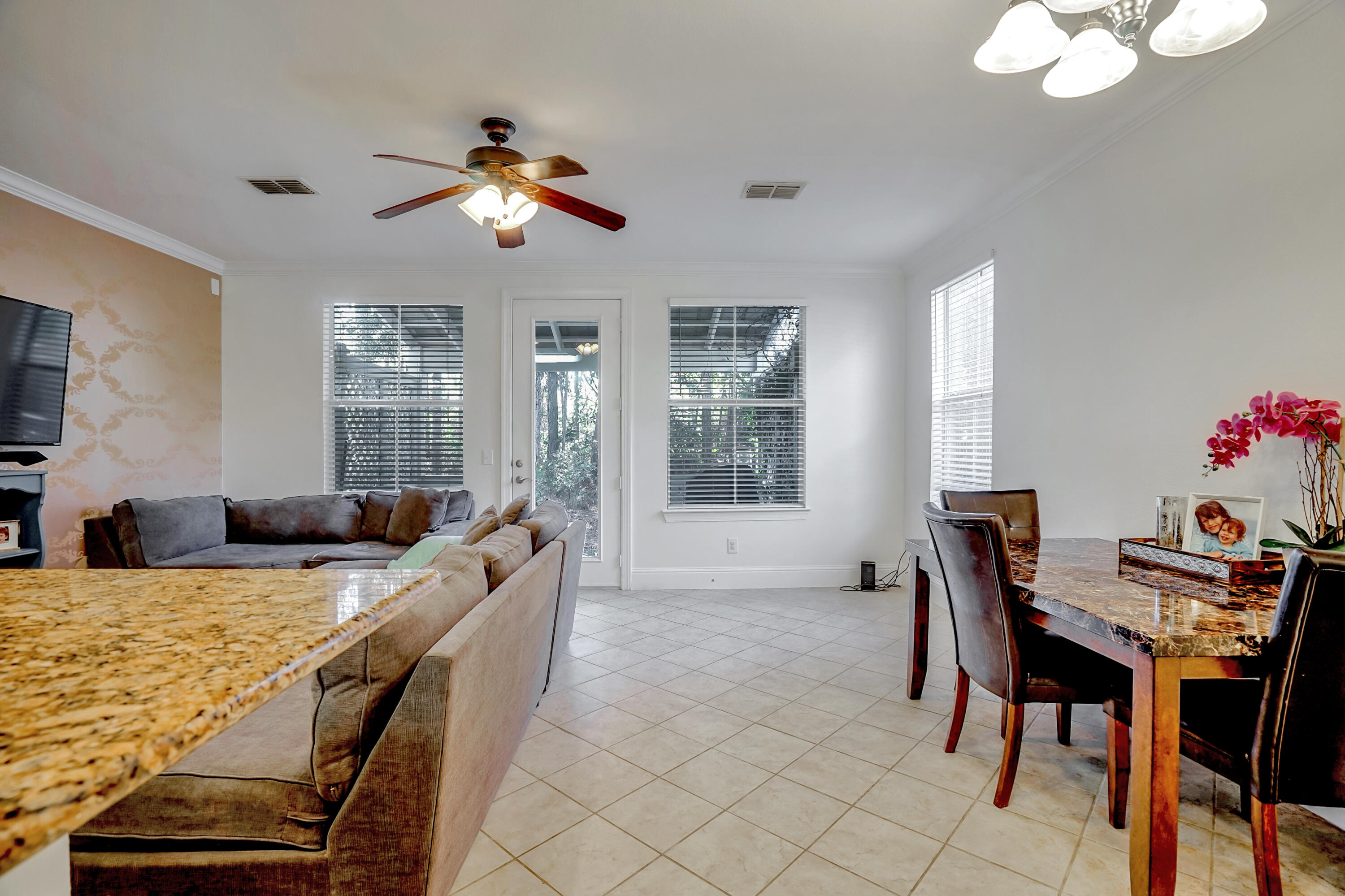 EAGLE BAY - Residential