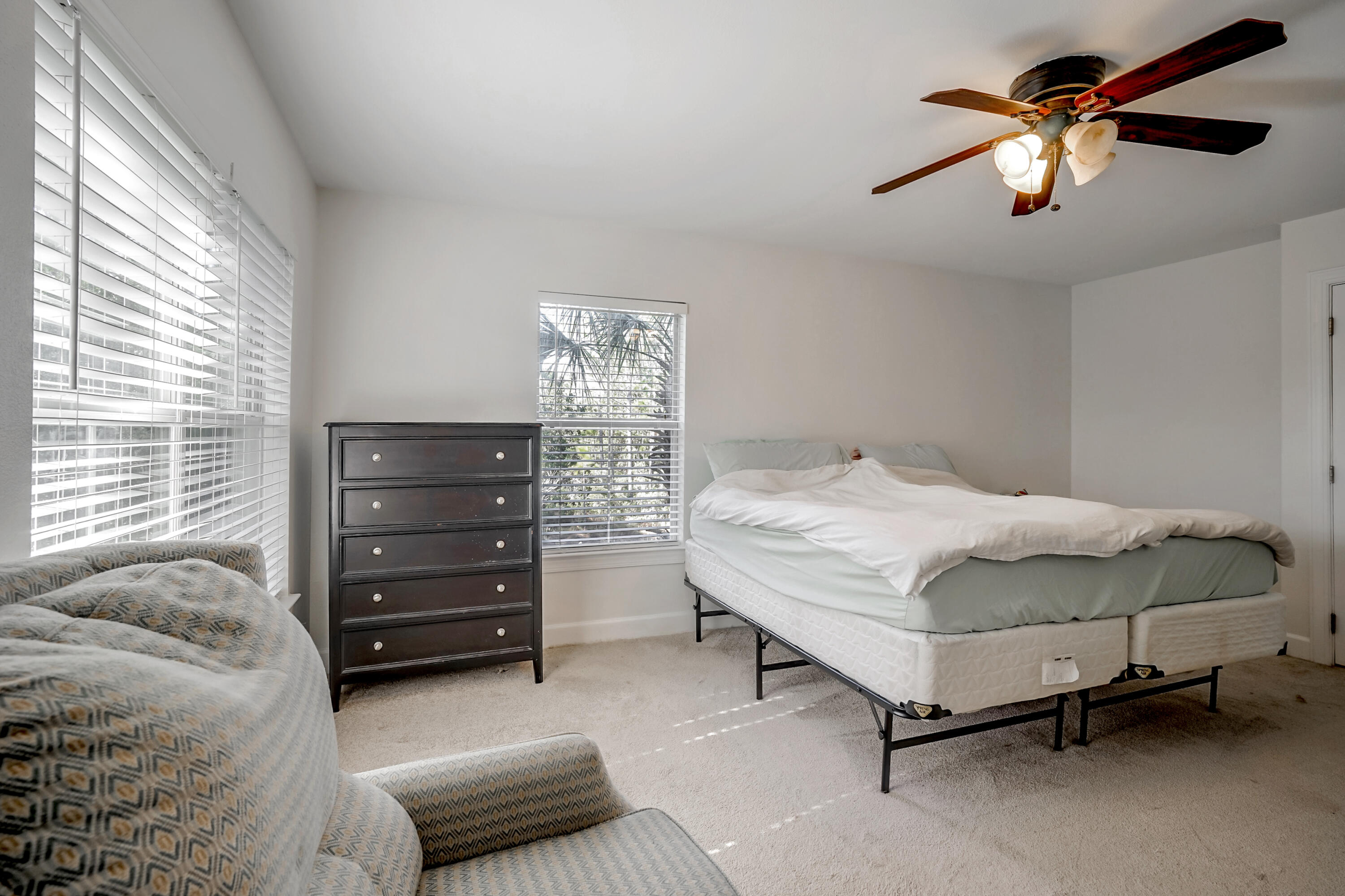 EAGLE BAY - Residential