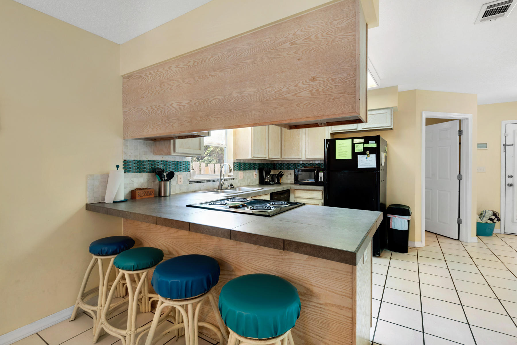 CRYSTAL BEACH - Residential