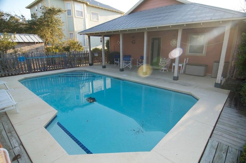 CRYSTAL BEACH - Residential