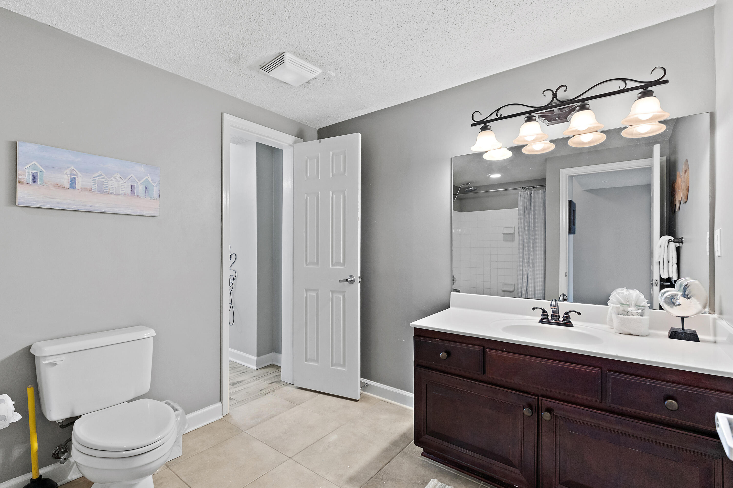 INN AT CRYSTAL BEACH (SUMMERCHASE CONDO) - Residential