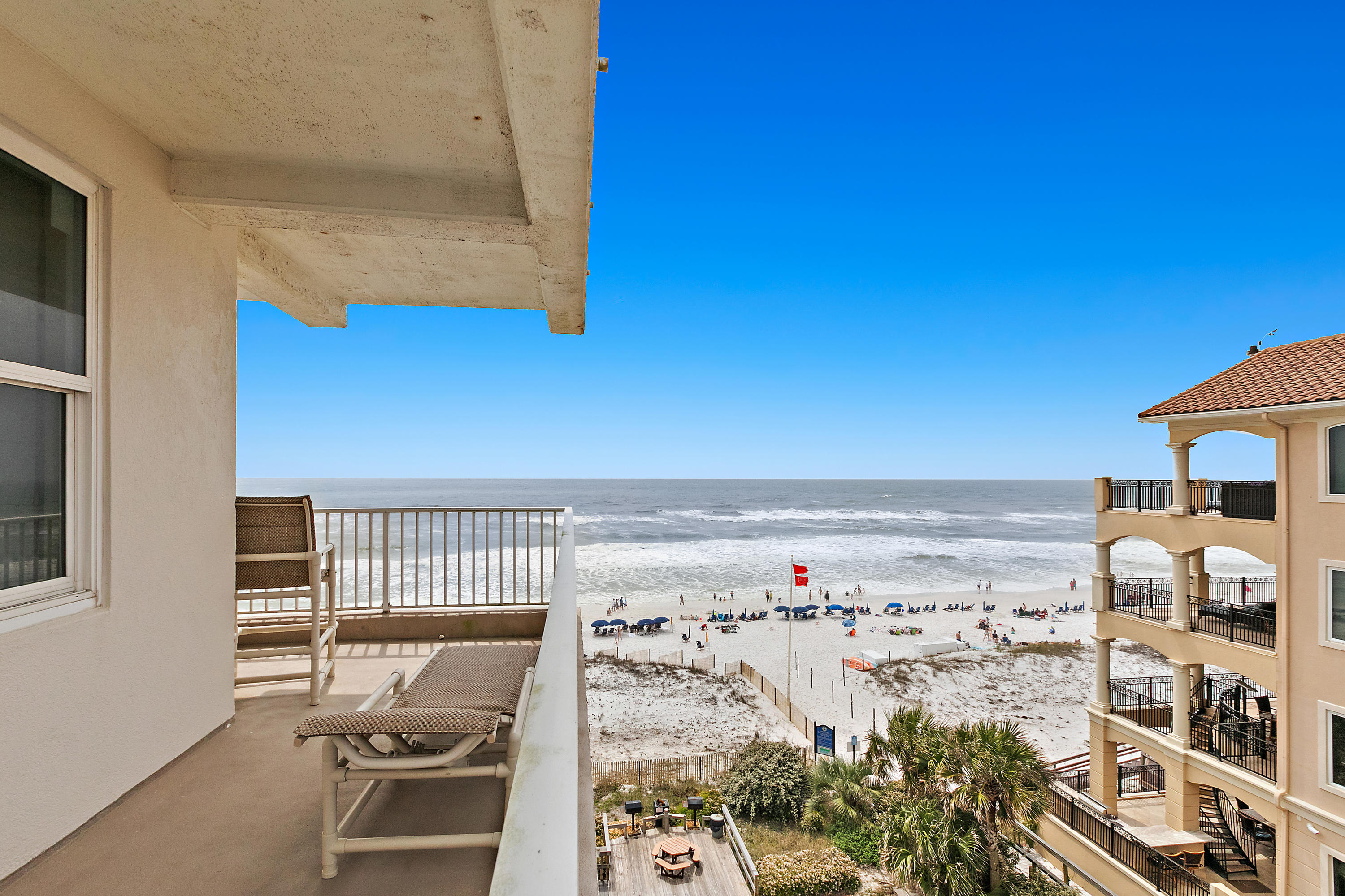 INN AT CRYSTAL BEACH (SUMMERCHASE CONDO) - Residential