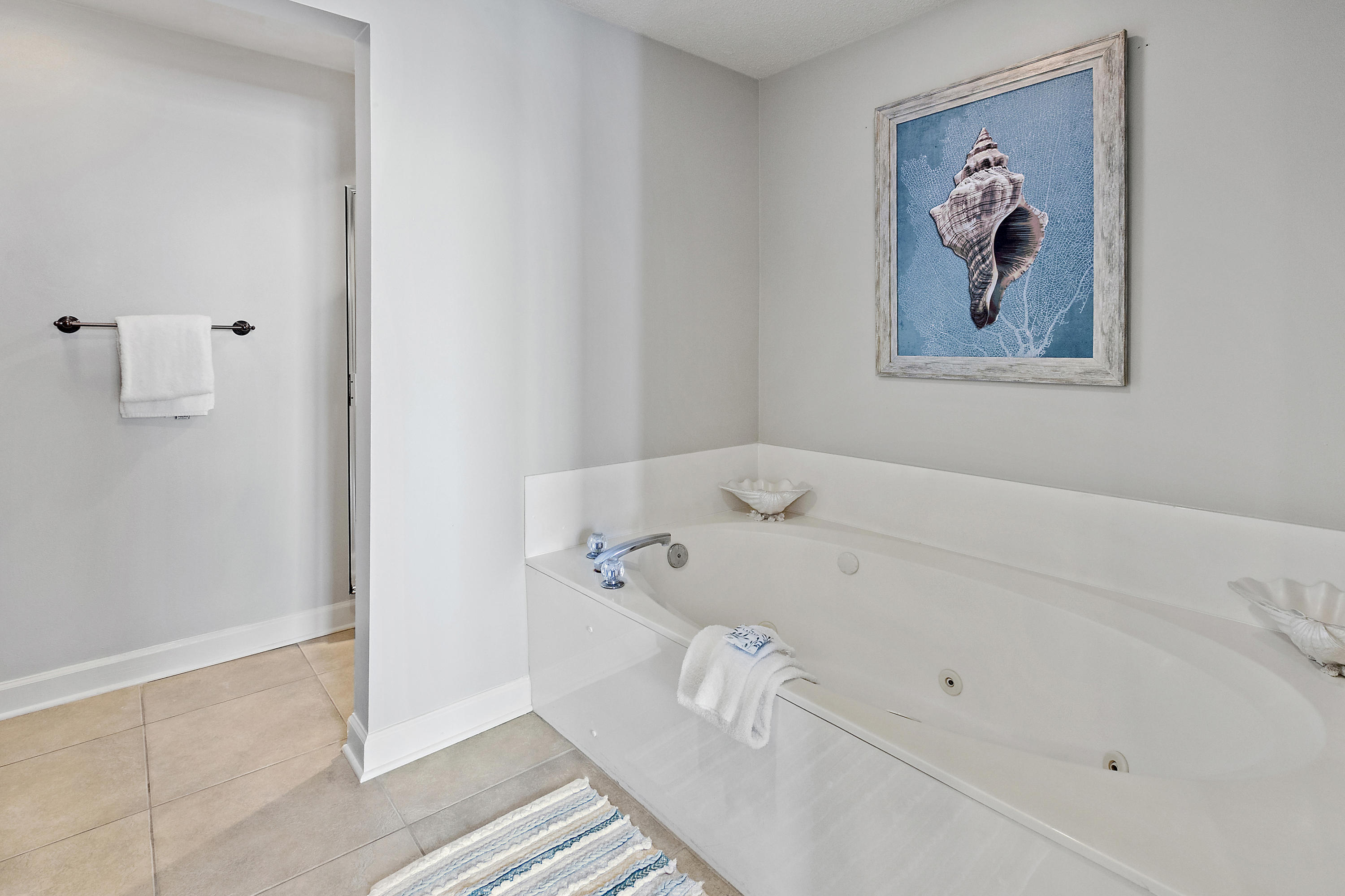 INN AT CRYSTAL BEACH (SUMMERCHASE CONDO) - Residential