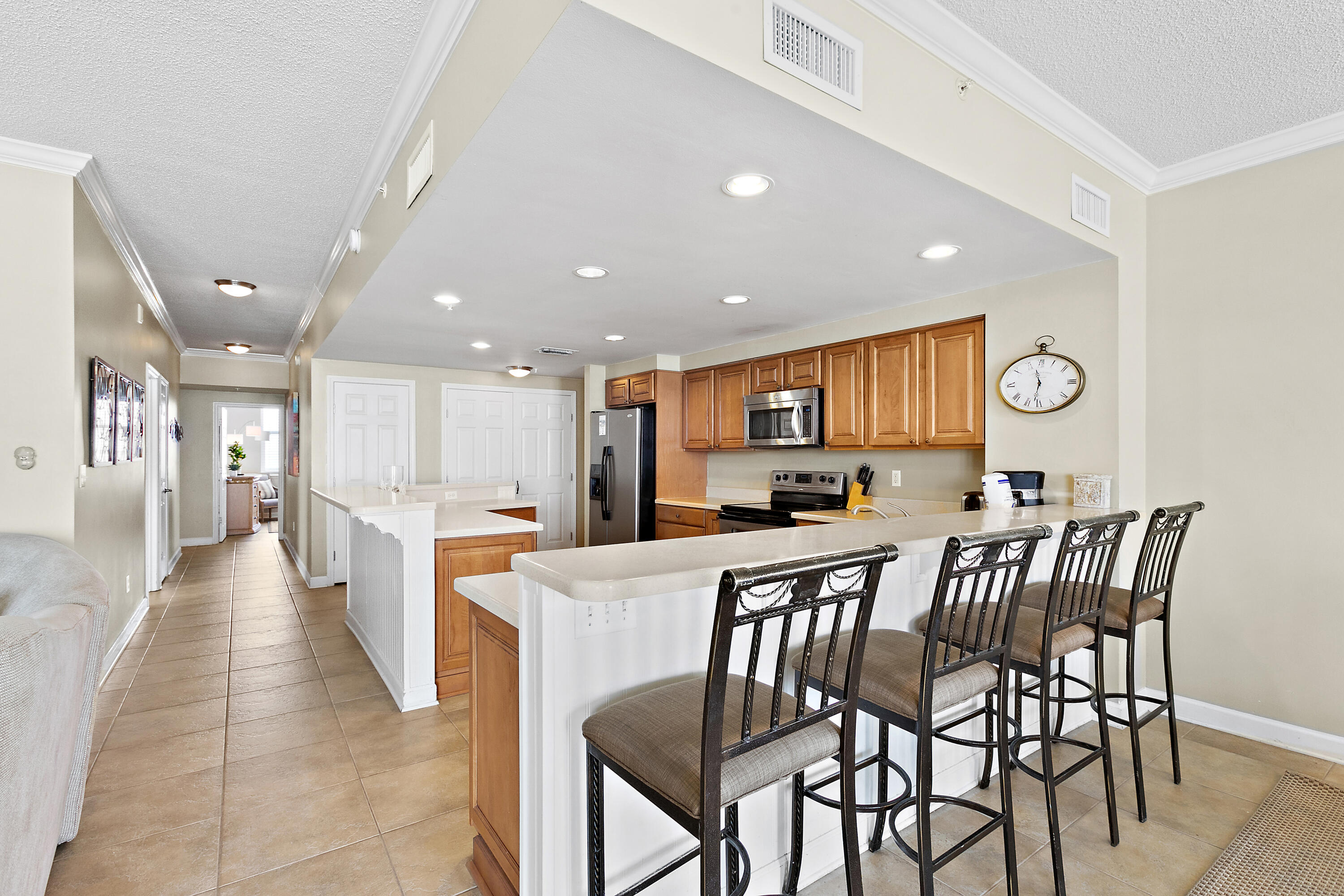 INN AT CRYSTAL BEACH (SUMMERCHASE CONDO) - Residential