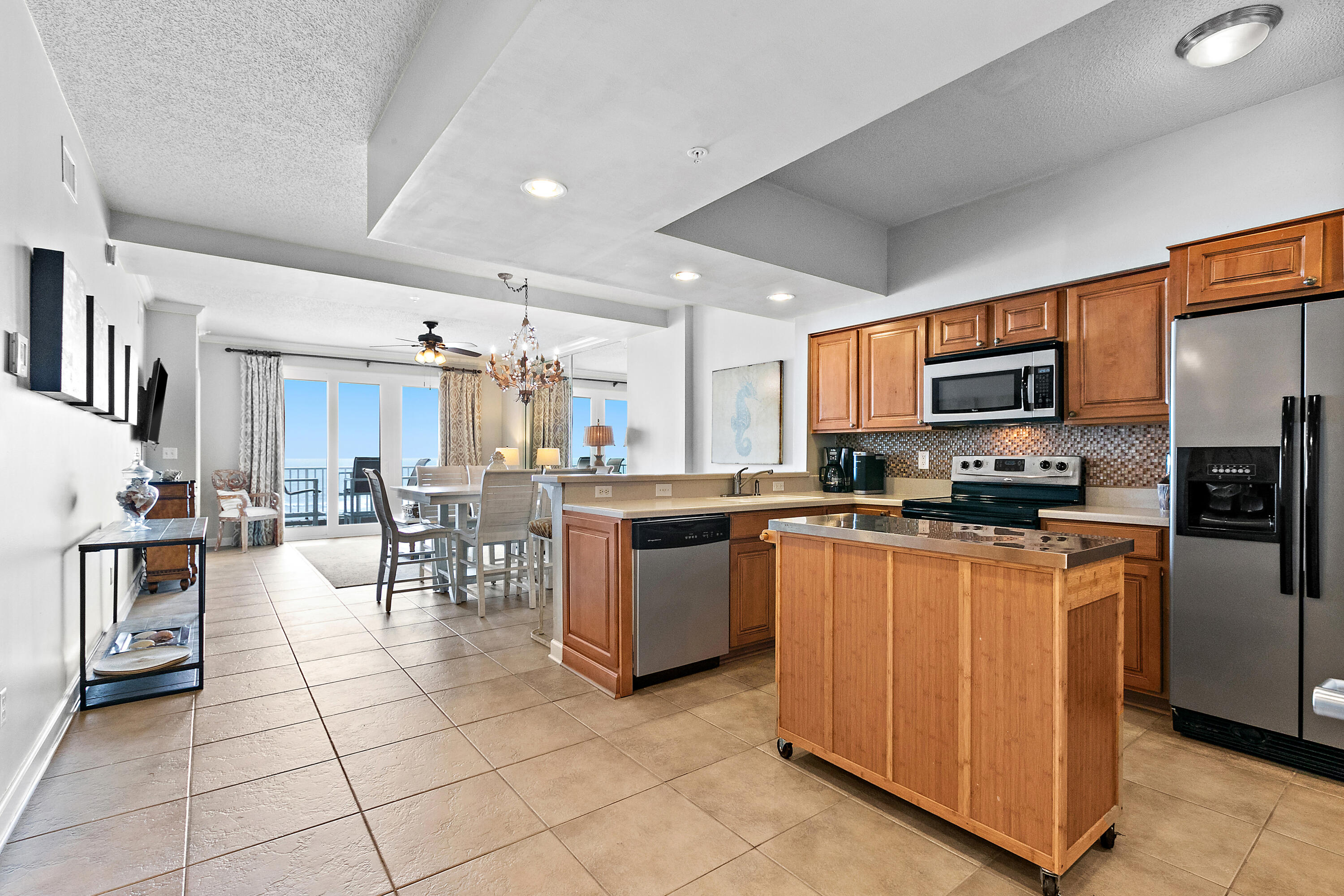 INN AT CRYSTAL BEACH (SUMMERCHASE CONDO) - Residential