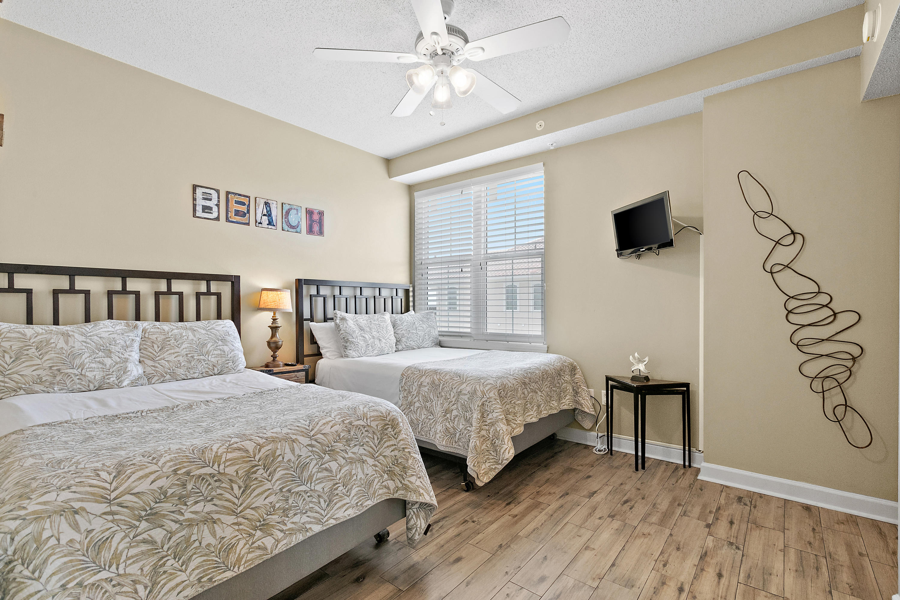 INN AT CRYSTAL BEACH (SUMMERCHASE CONDO) - Residential