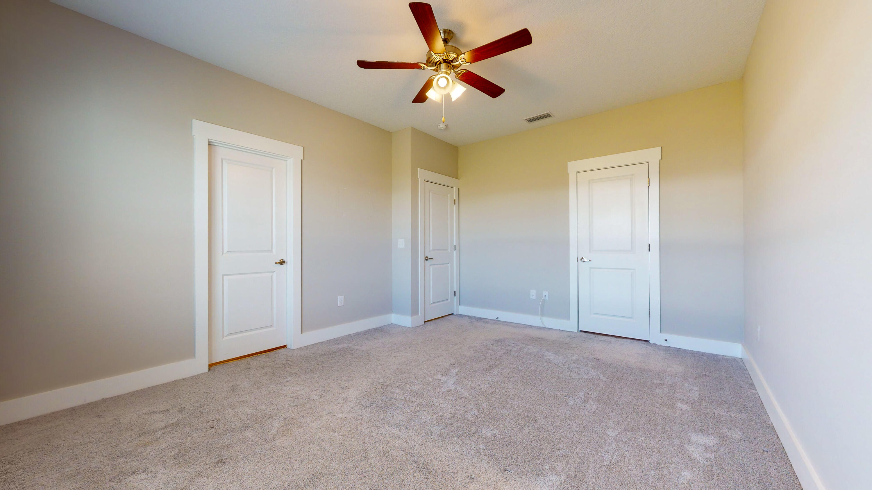 VERANDAS OF FREEPORT, THE - Residential Lease