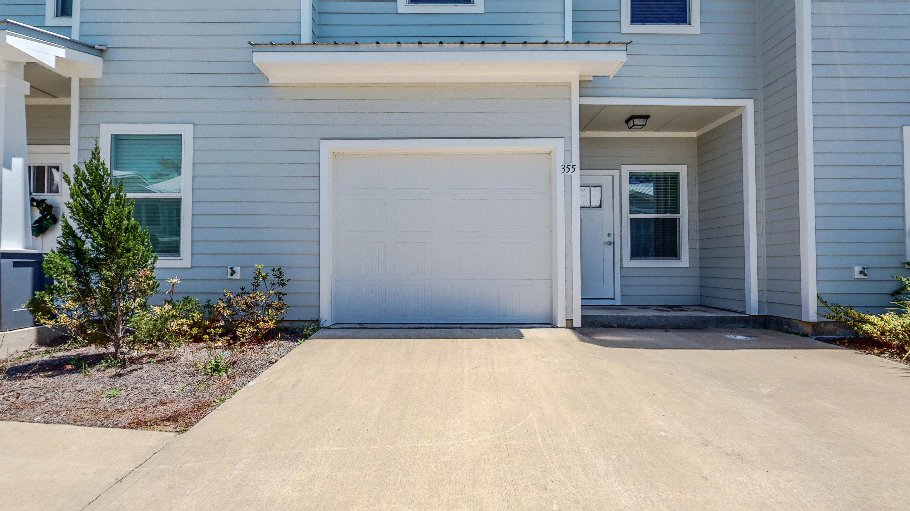 VERANDAS OF FREEPORT, THE - Residential Lease
