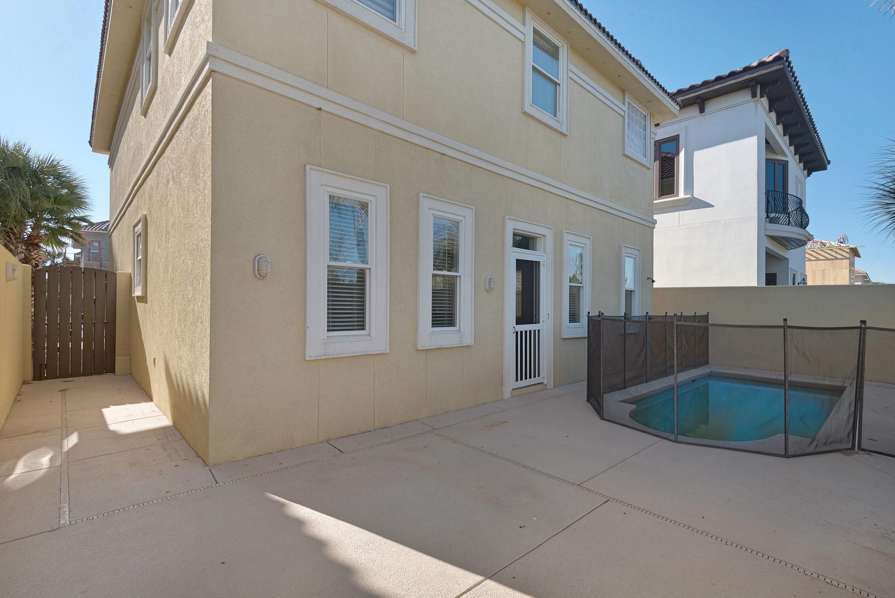 CALUSA BAY S/D - Residential