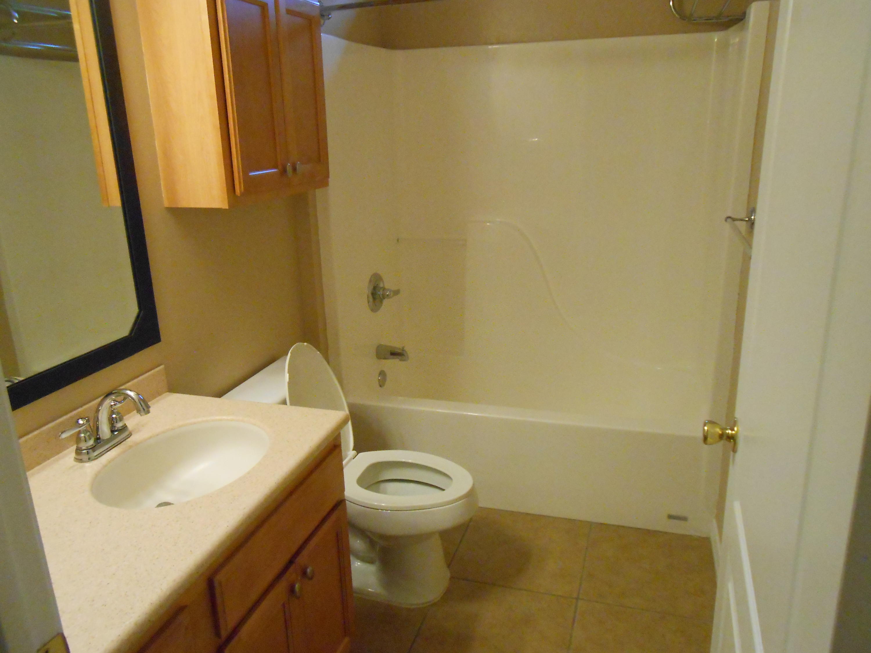 MAGNOLIA LAKE ESTATES PH 2 - Residential