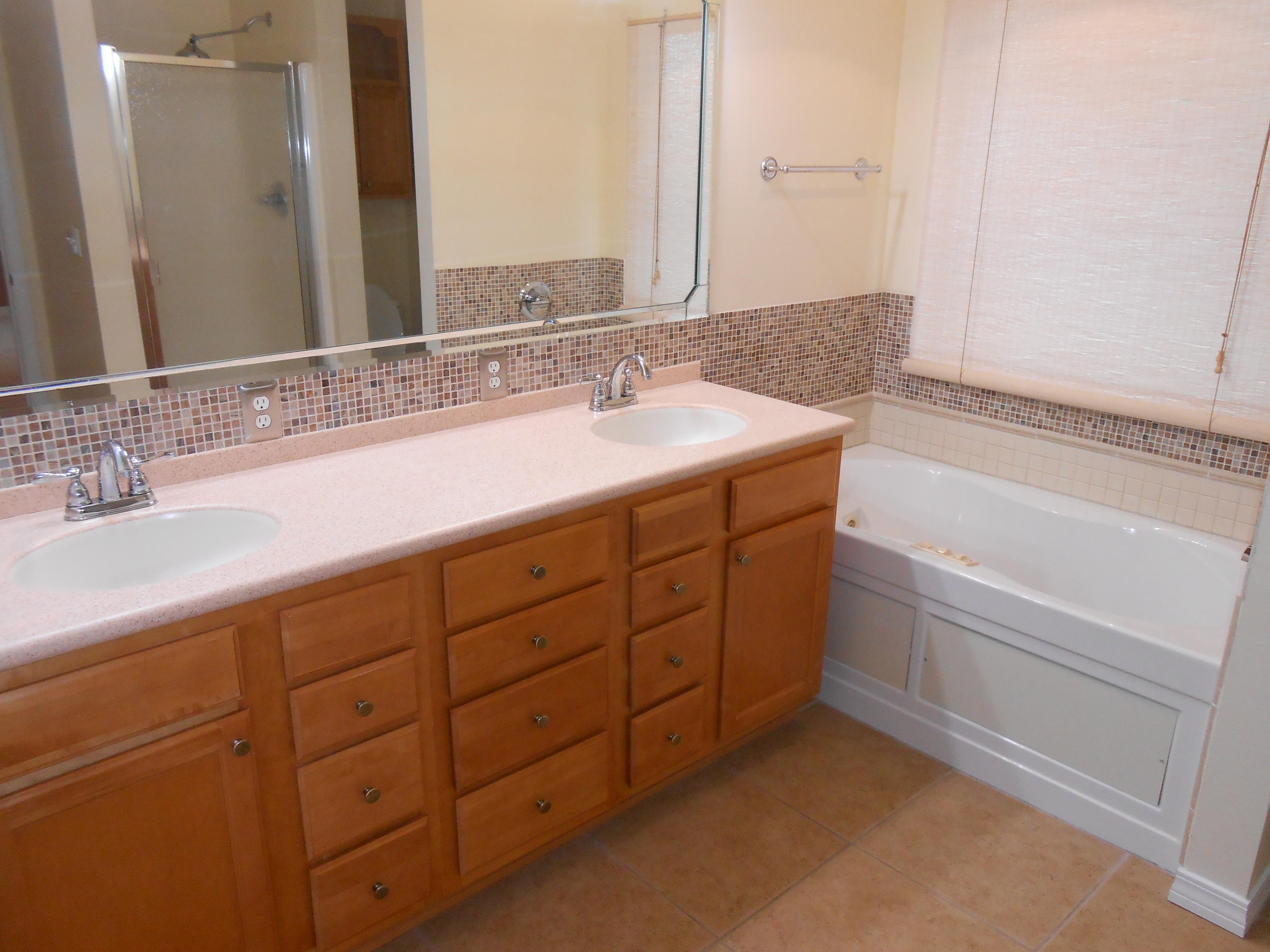 MAGNOLIA LAKE ESTATES PH 2 - Residential