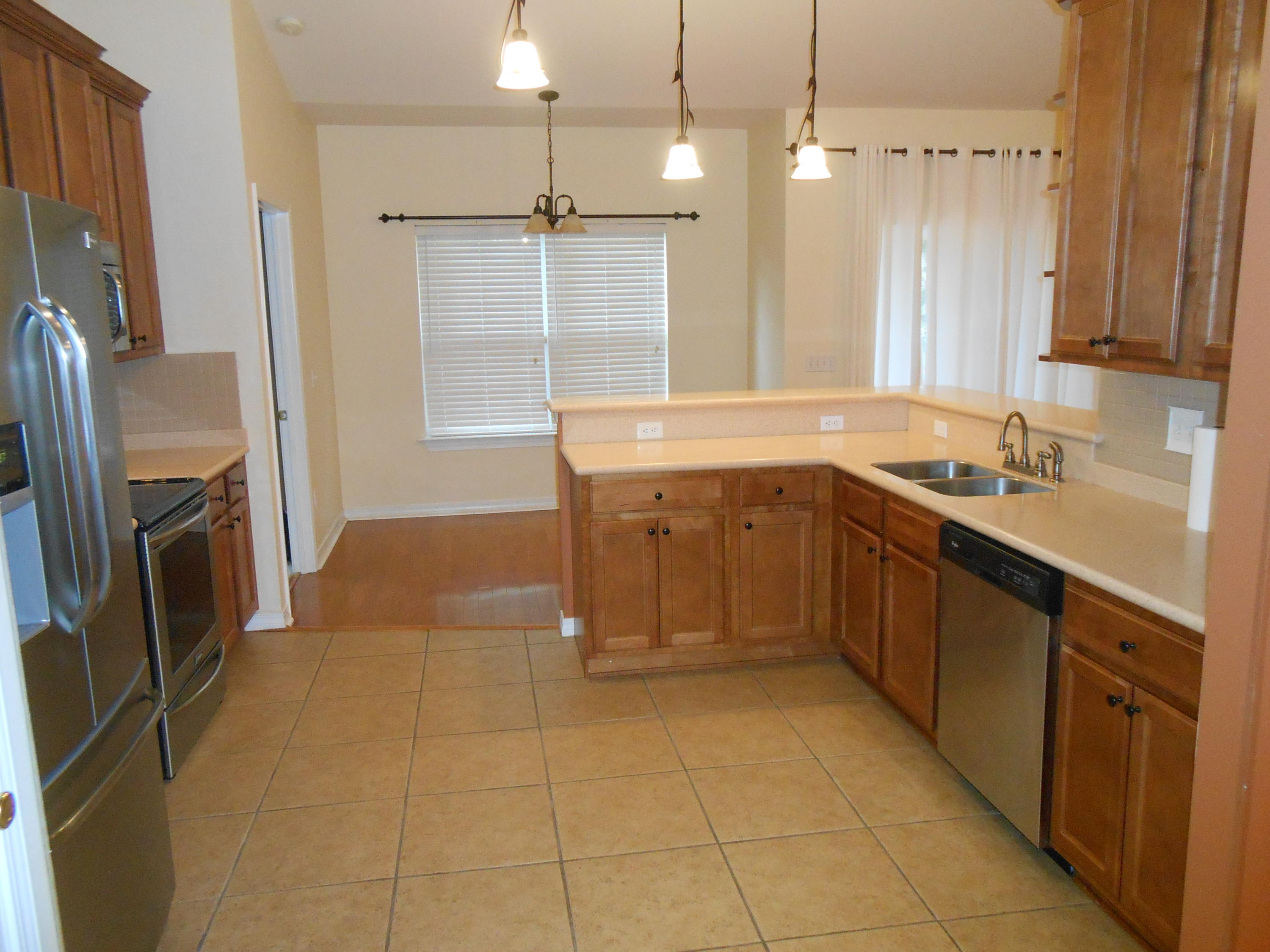 MAGNOLIA LAKE ESTATES PH 2 - Residential