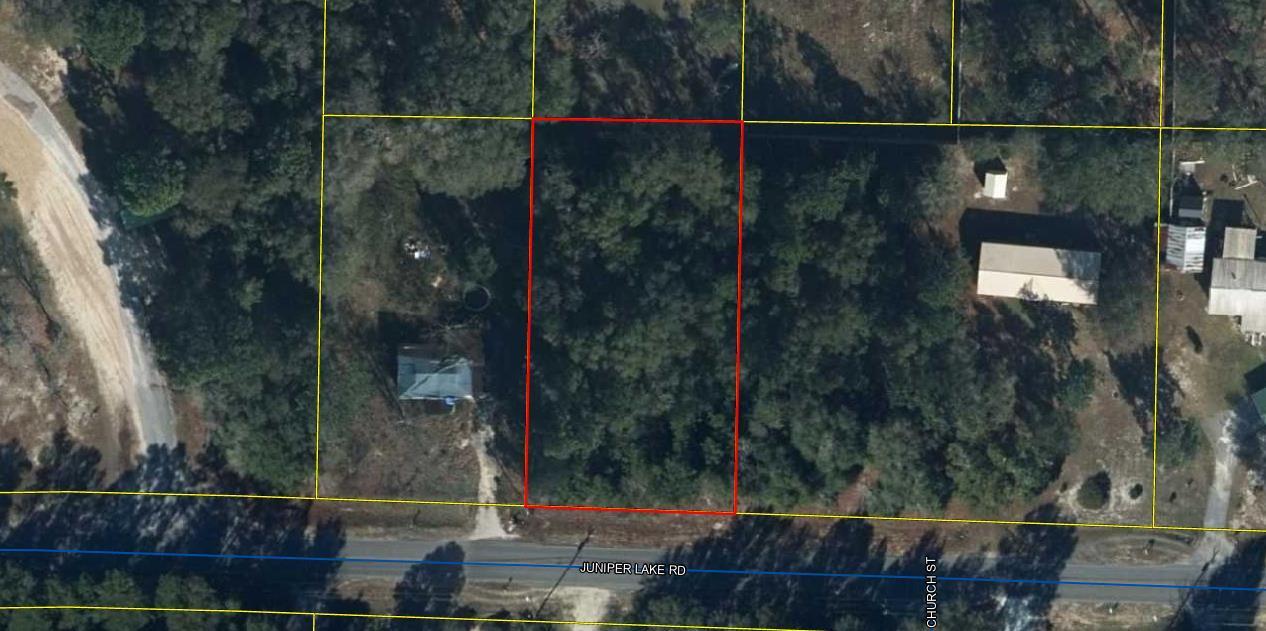 Great vacant lot right around corner for Juniper Lake Park boat ramp. Perfect place to build your new home. Schedule showing today.