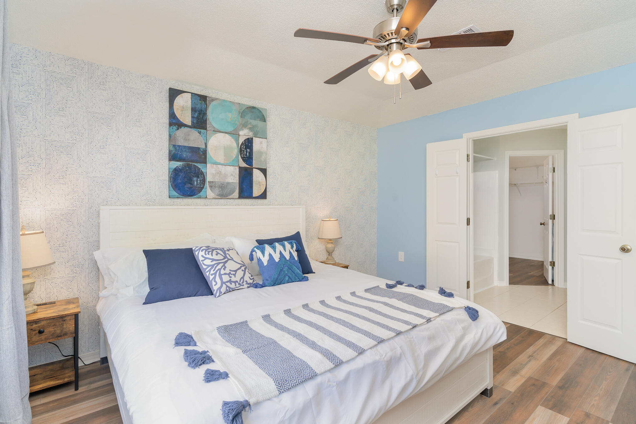 LIGHTHOUSE POINTE - Residential