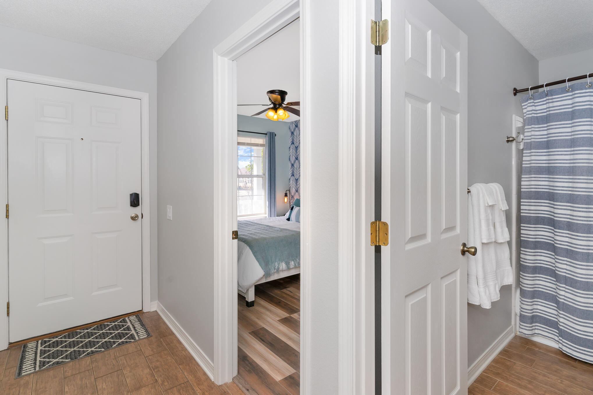 LIGHTHOUSE POINTE - Residential