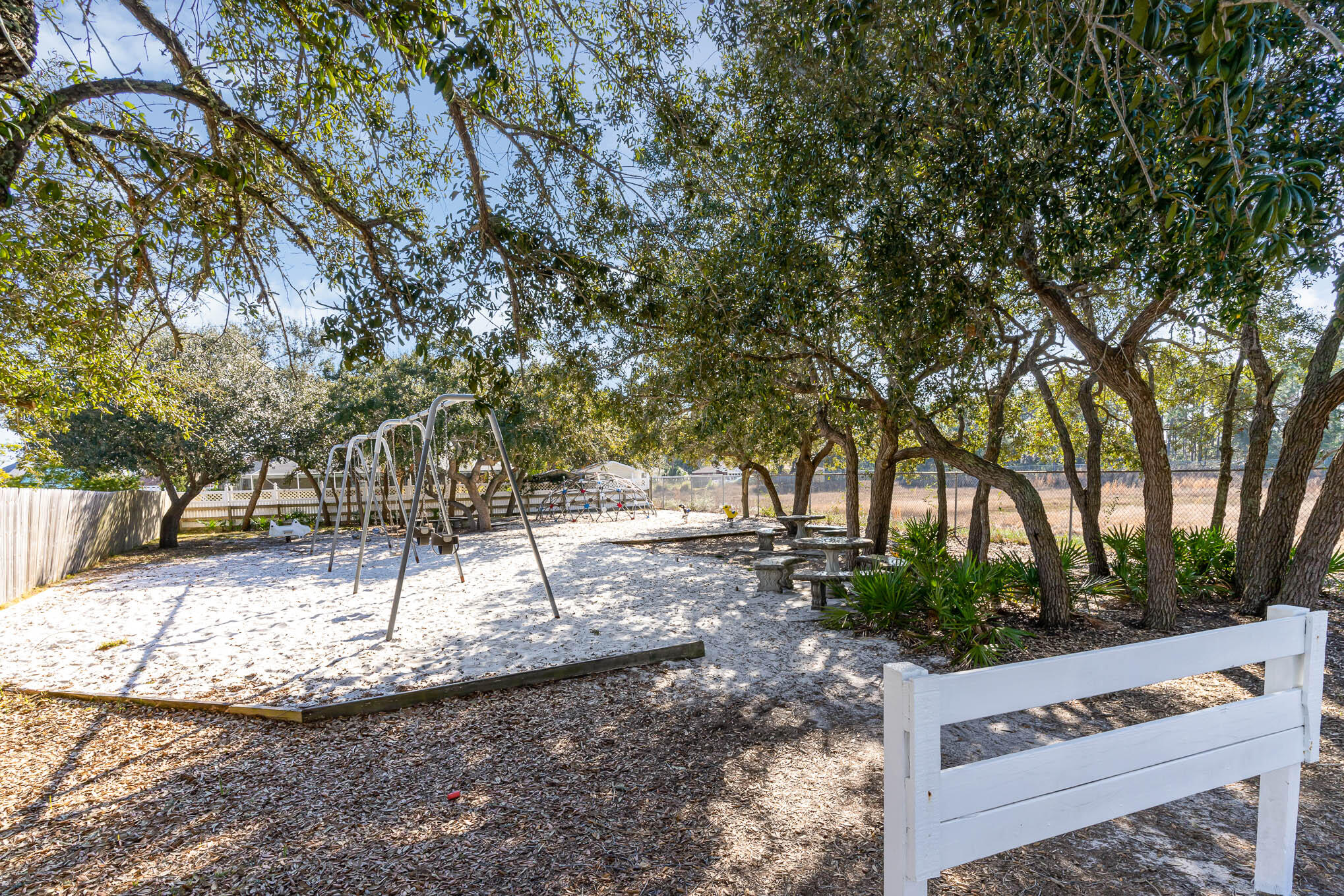 LIGHTHOUSE POINTE - Residential