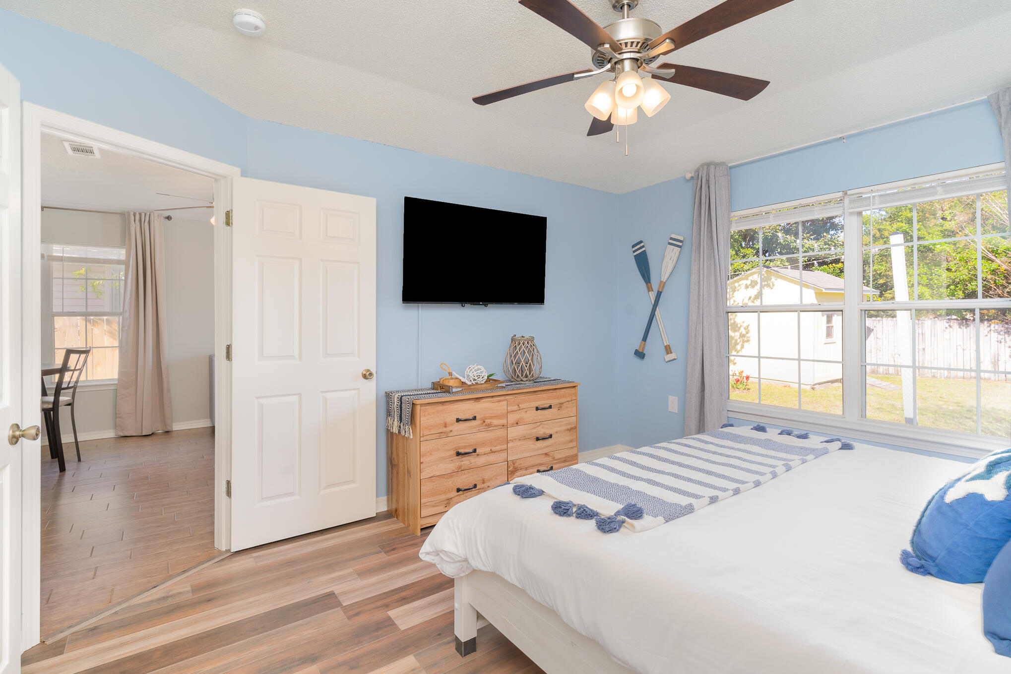 LIGHTHOUSE POINTE - Residential