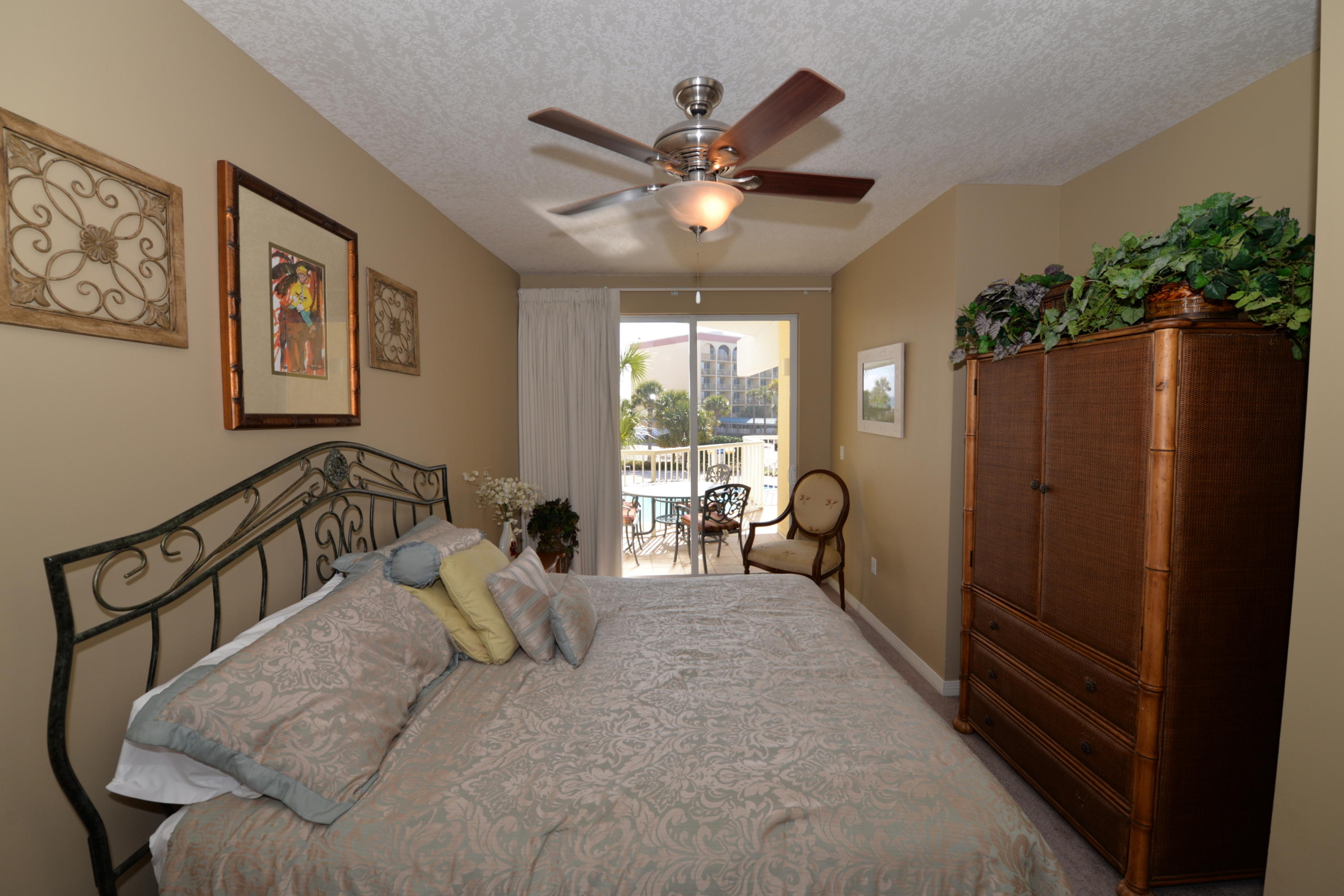 DESTIN WEST BEACH & BAY RESORT - Residential