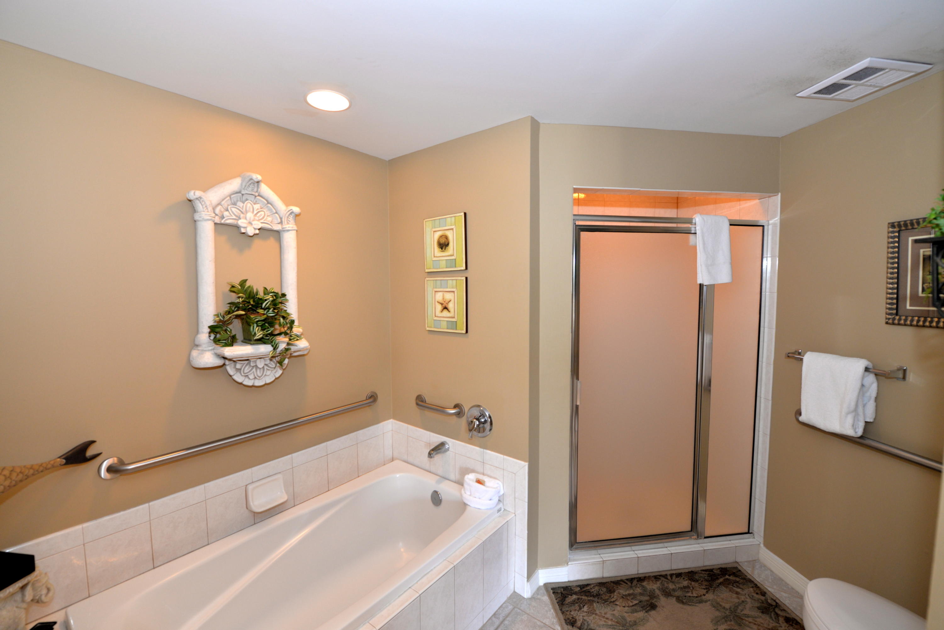 DESTIN WEST BEACH & BAY RESORT - Residential