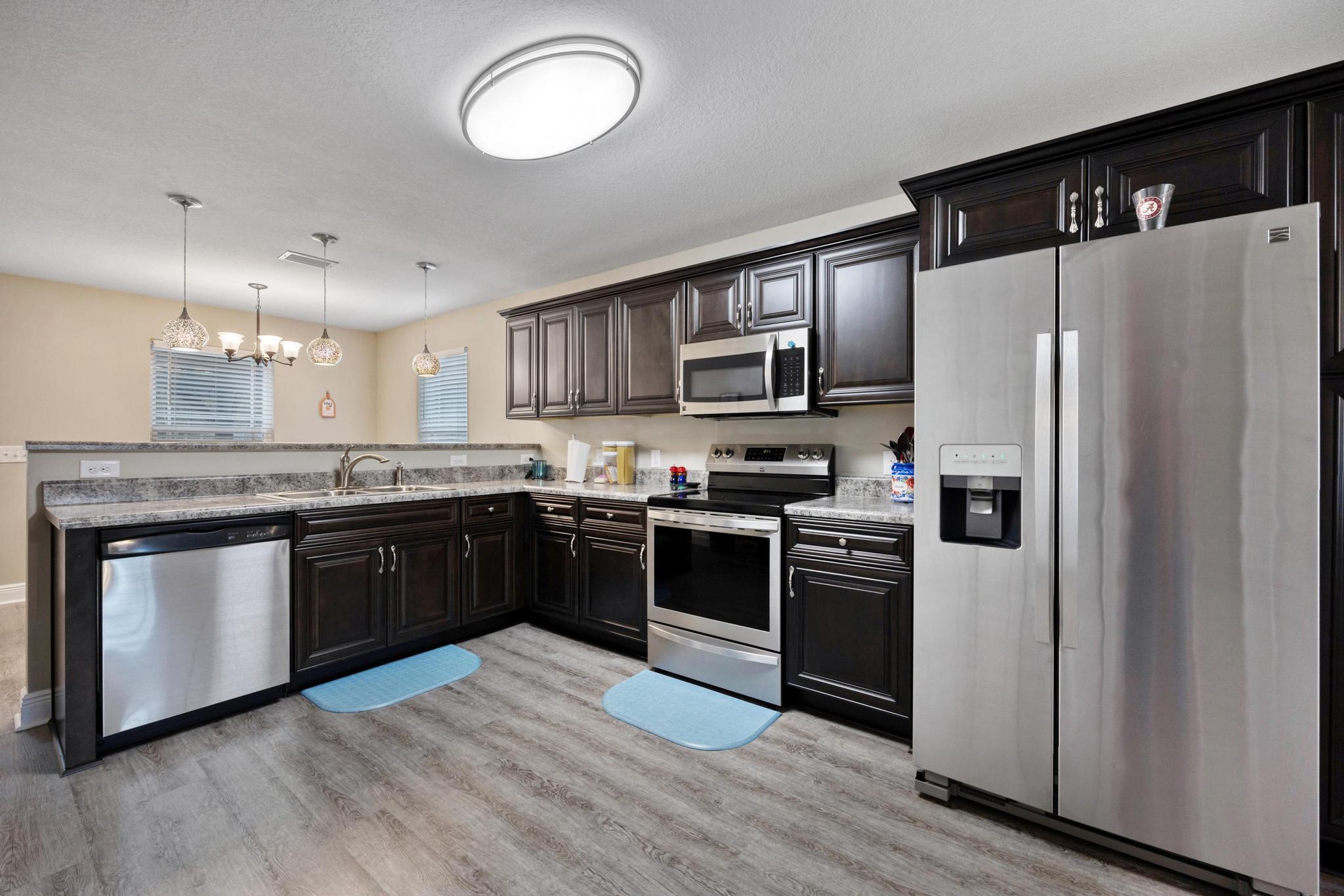 GARDEN CITY - Residential