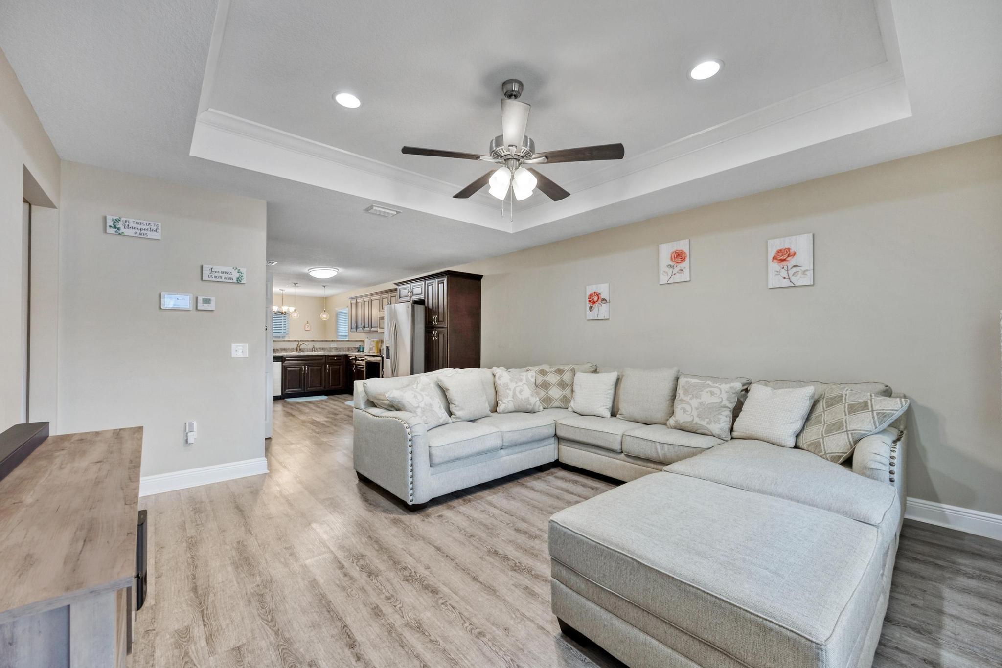 GARDEN CITY - Residential