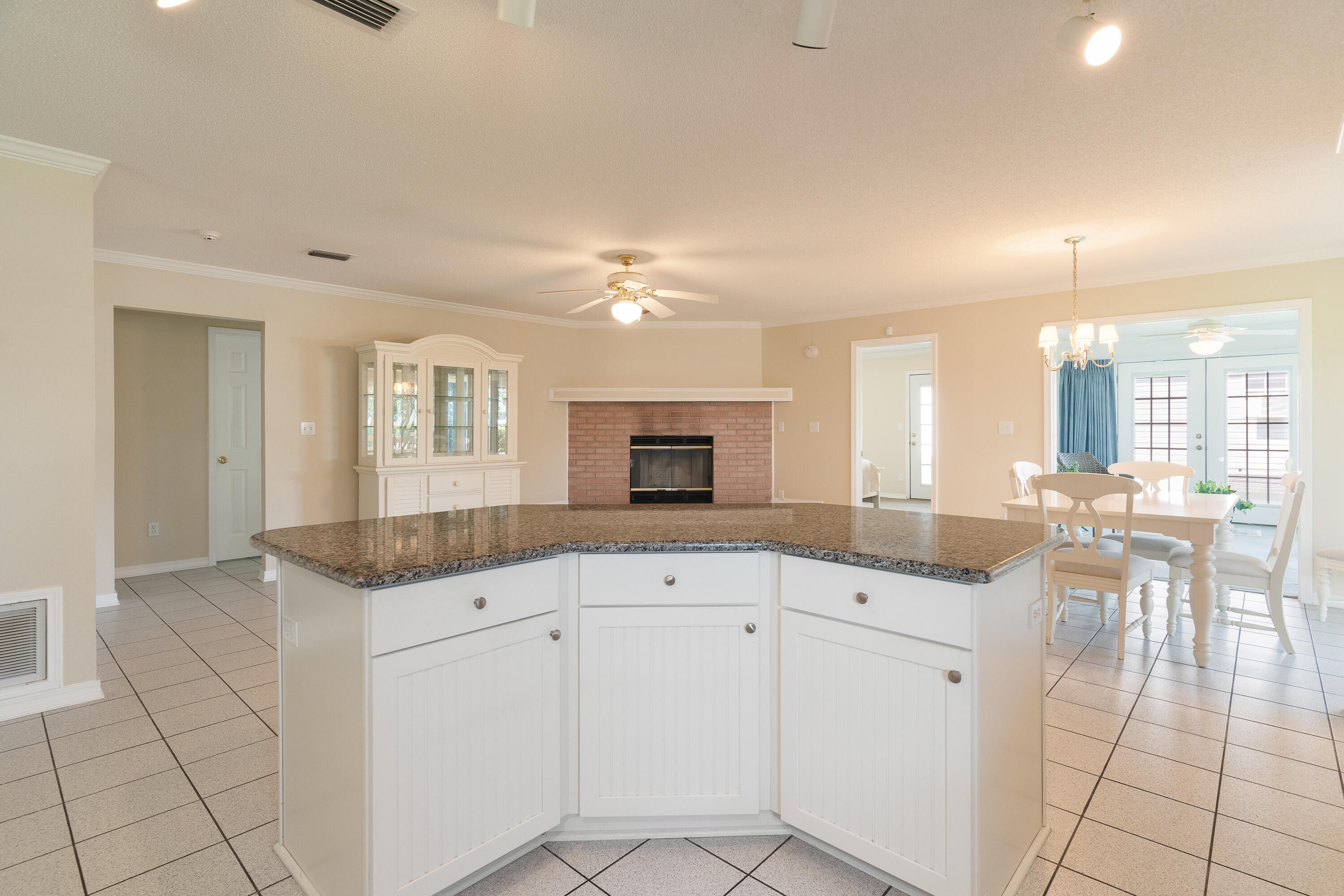 SOUTHERN OAKS PLANTATION - Residential