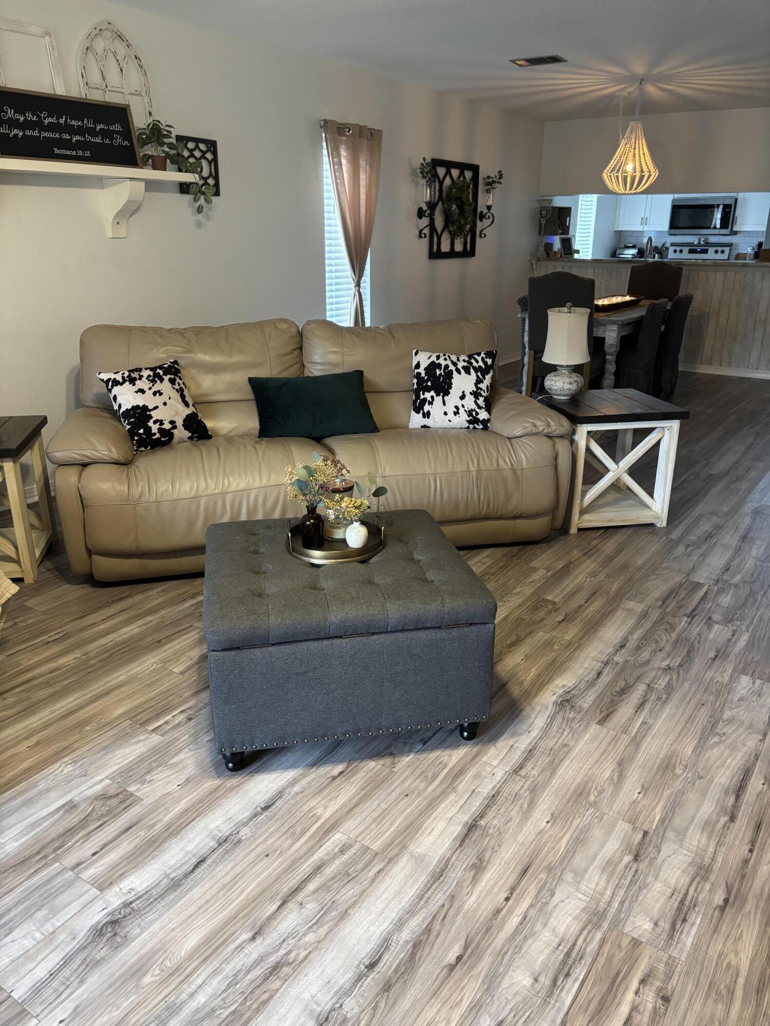 MAGNOLIA BAY CLUB - Residential Lease