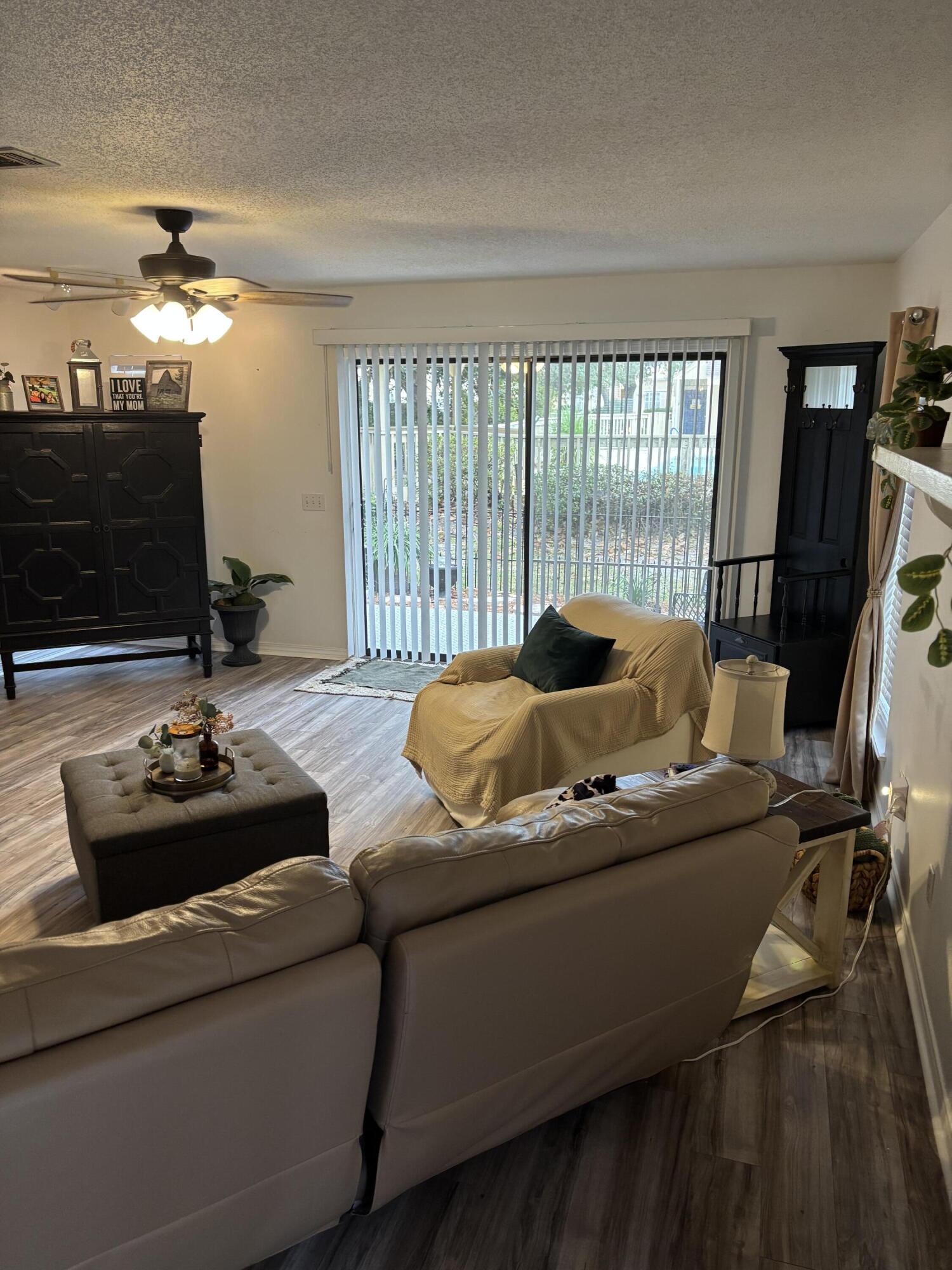 MAGNOLIA BAY CLUB - Residential Lease