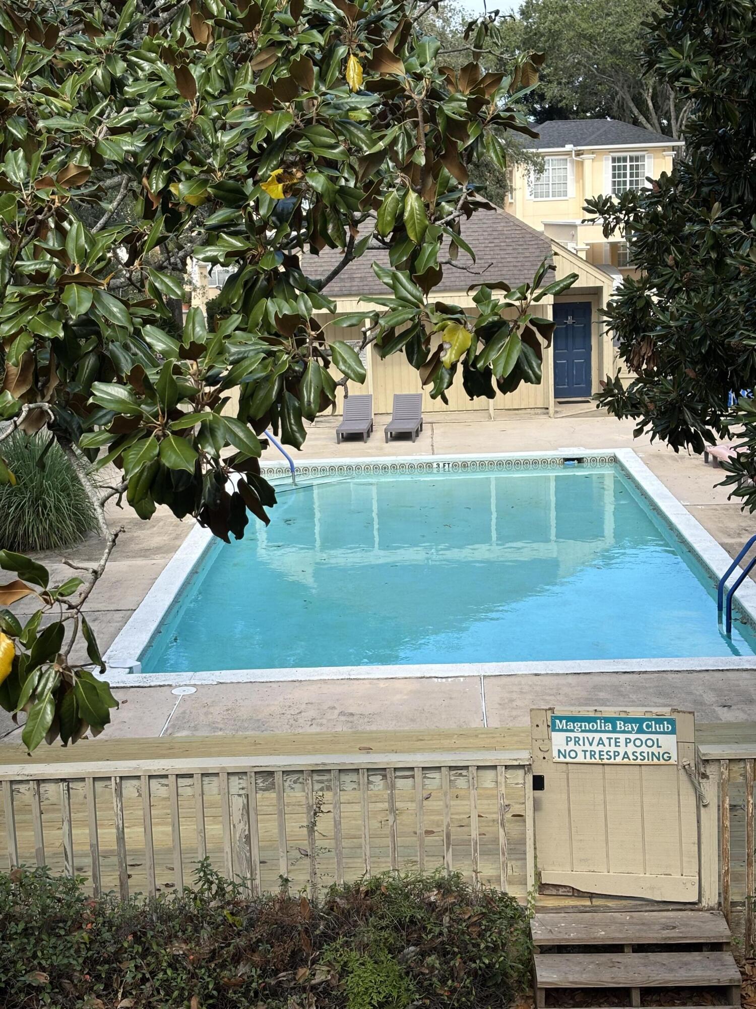 MAGNOLIA BAY CLUB - Residential Lease