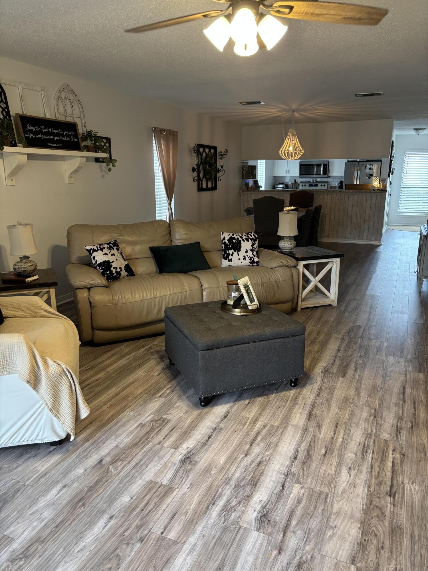MAGNOLIA BAY CLUB - Residential Lease