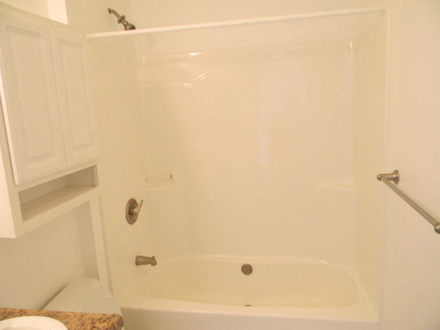 METES & BOUNDS - Residential Lease