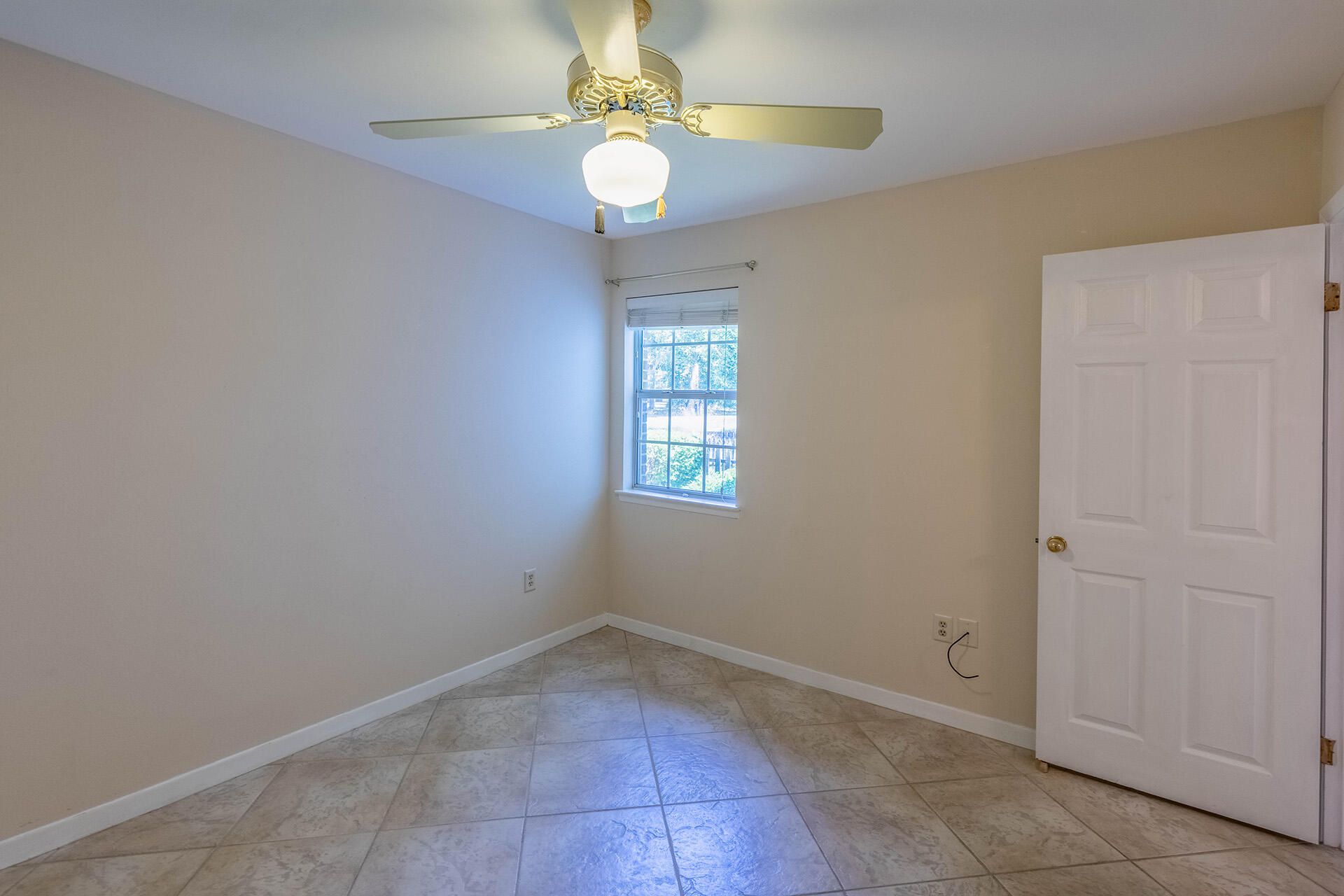 FAIRWAY LAKES PH 1 - Residential