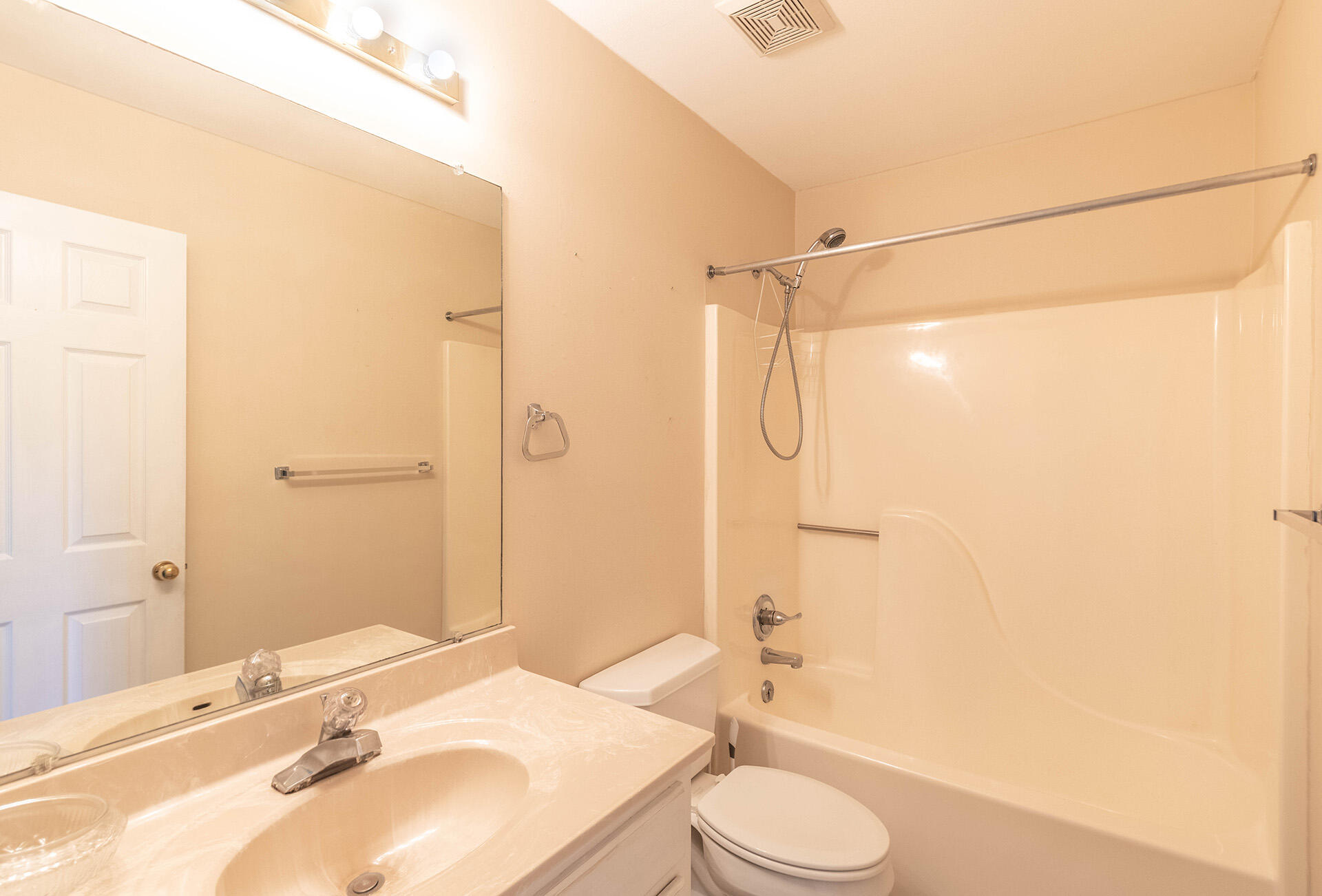 FAIRWAY LAKES PH 1 - Residential